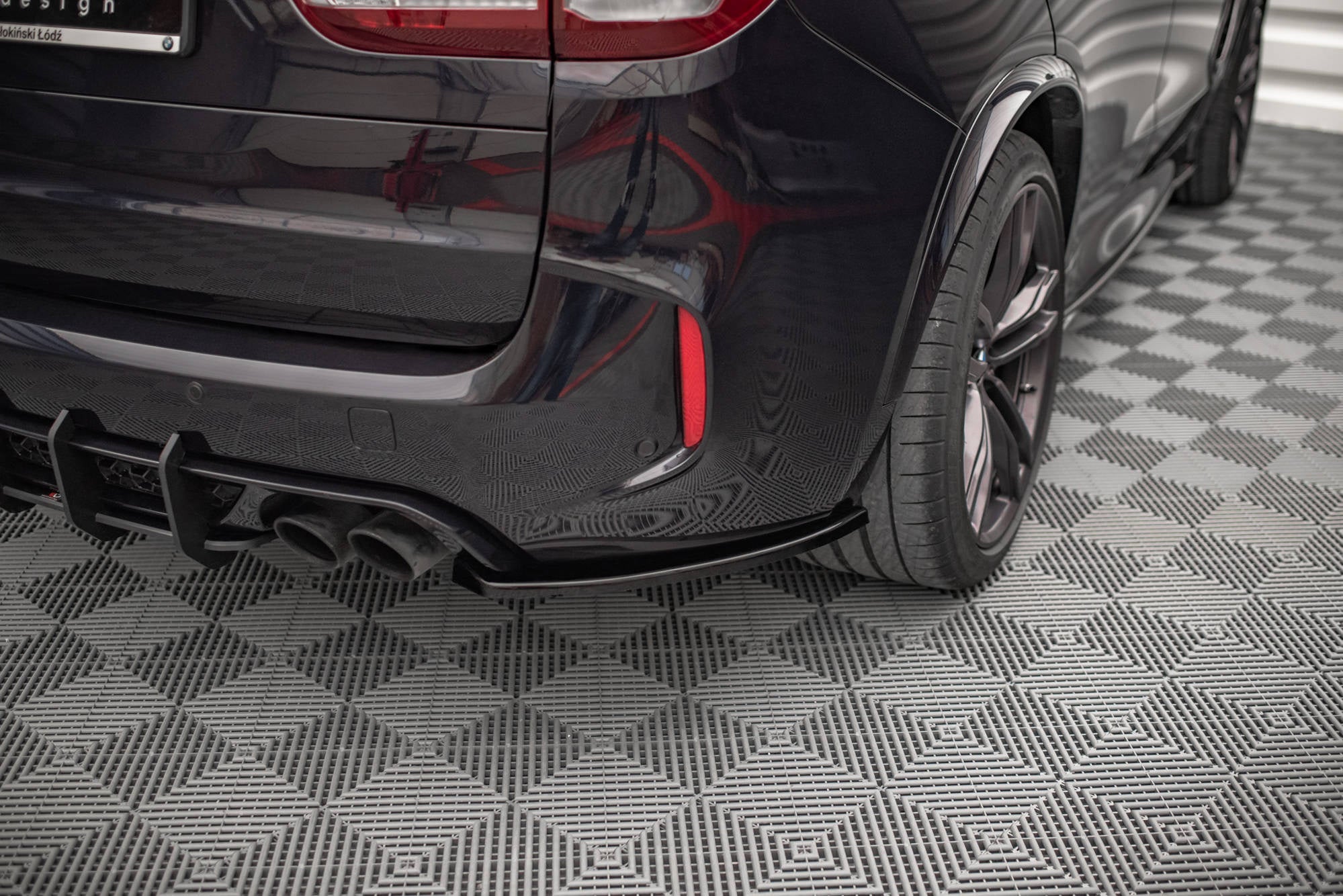 Maxton Design Splitters laterales traseros para BMW X5 M F85 - imagen 1