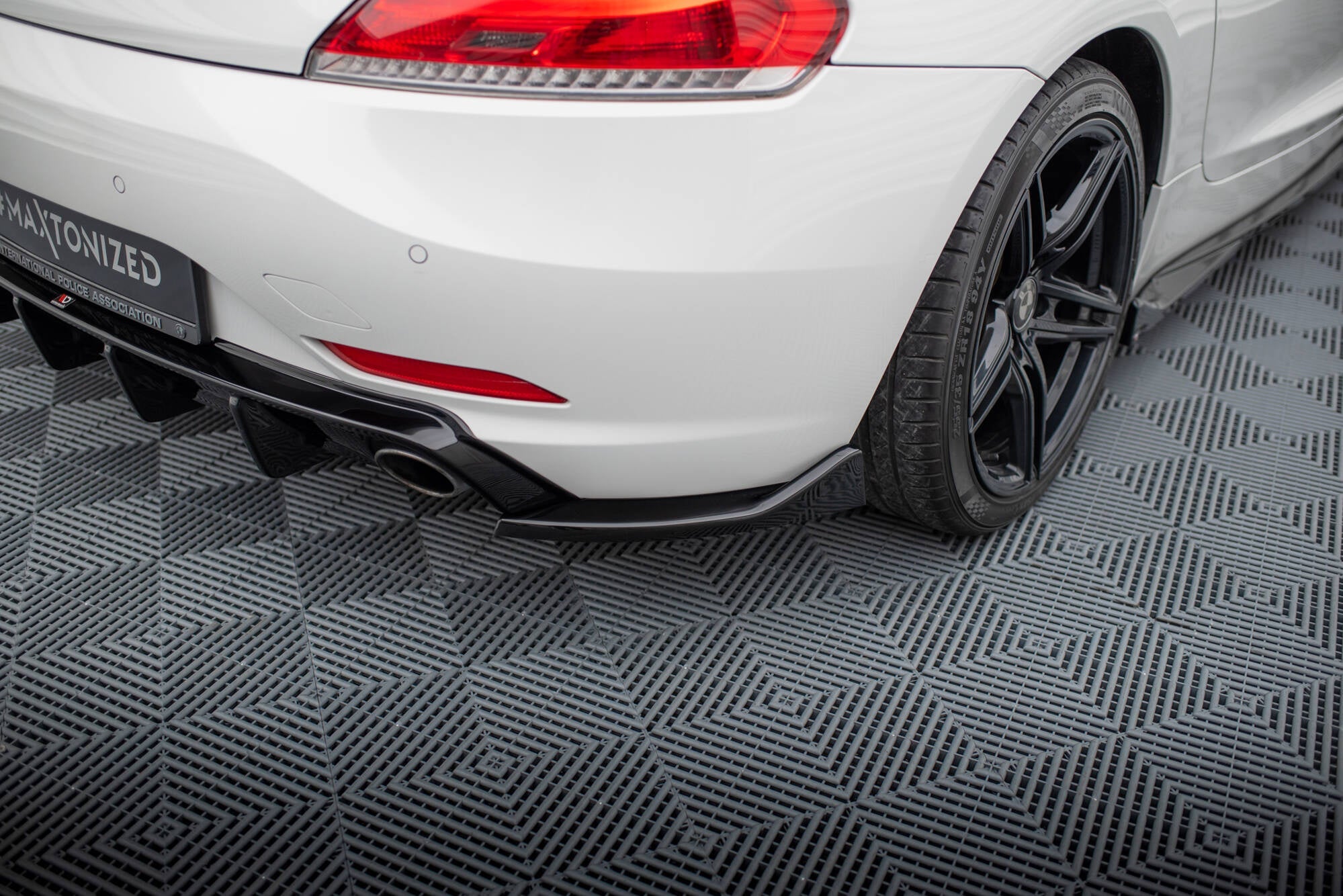 Maxton Design Splitters laterales traseros para BMW Z4 E89 - imagen 1