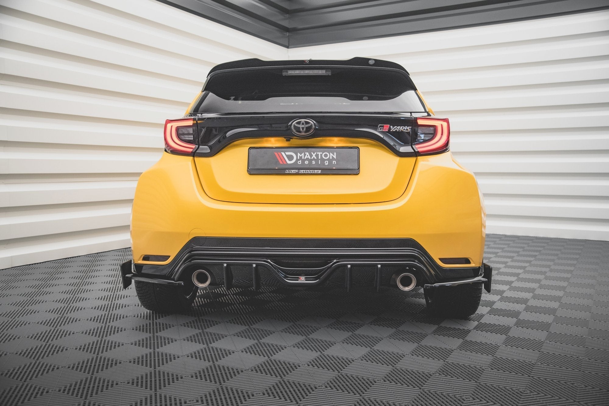 Maxton Design Splitters laterales traseros + Flaps V.4 para Toyota GR Yaris Mk4 - imagen 4