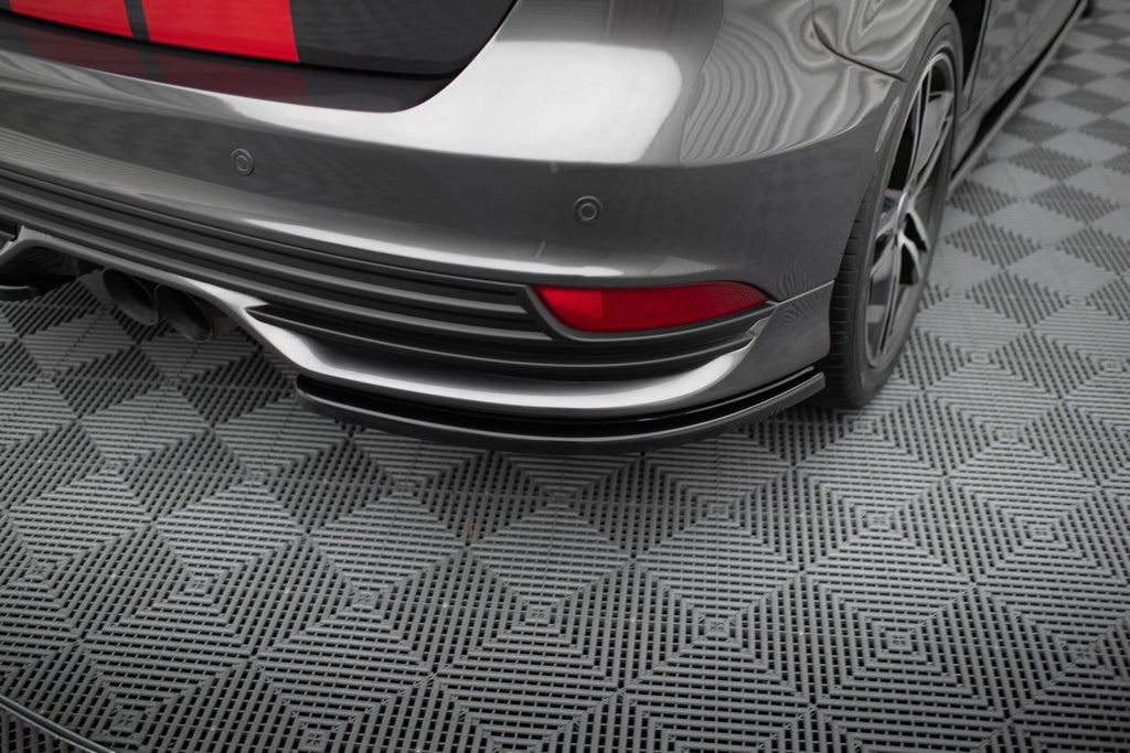 Maxton Design Splitters laterales traseros para Ford Focus ST Mk3 Facelift - imagen 1