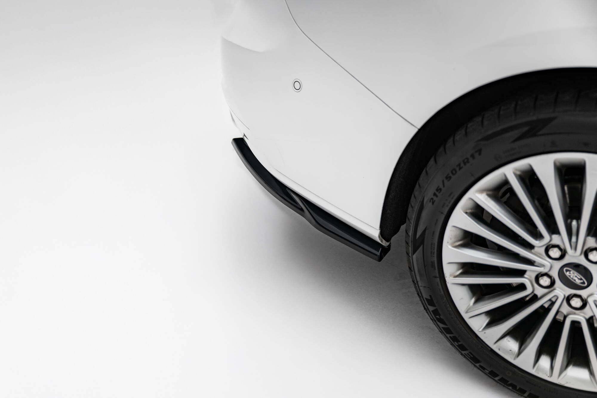 Maxton Design Splitters laterales traseros para Ford Focus Vignale Estate Mk4 - imagen 2