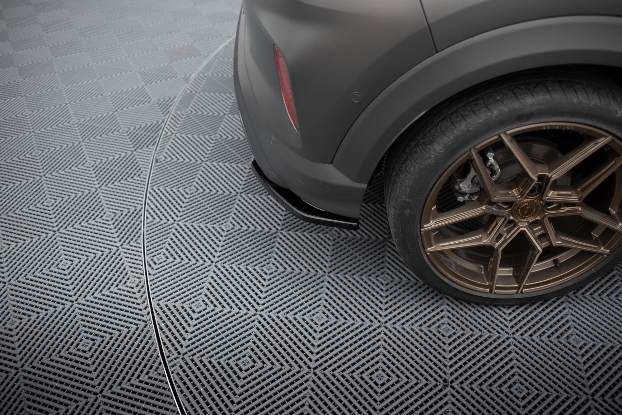 Maxton Design Splitters laterales traseros para Ford Puma ST-Line Mk1 - imagen 5