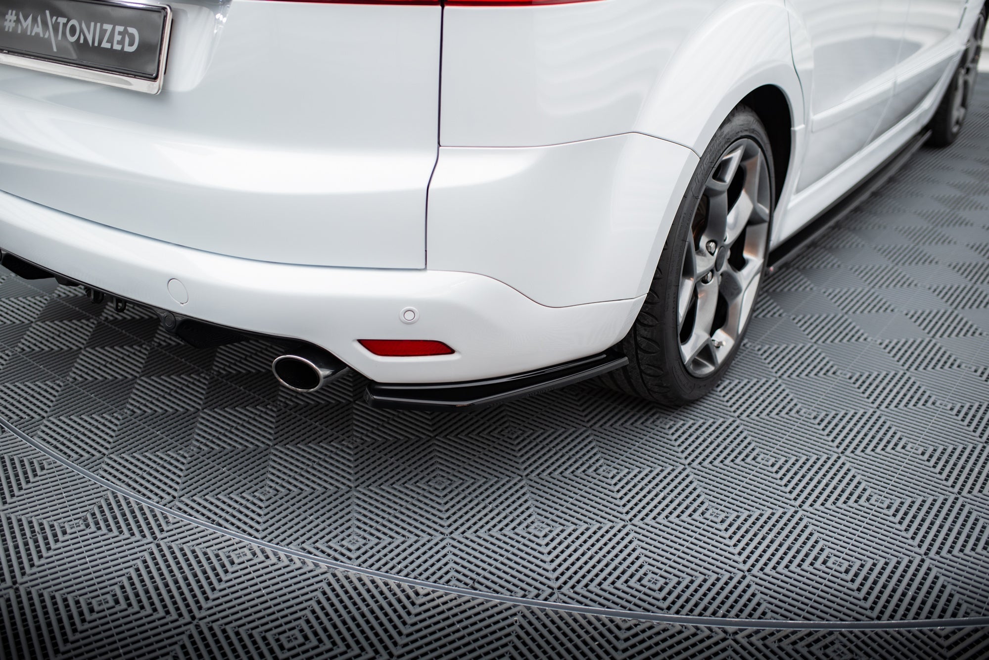 Maxton Design Splitters laterales traseros para Ford S-Max Titanium Mk1 Facelift - imagen 1