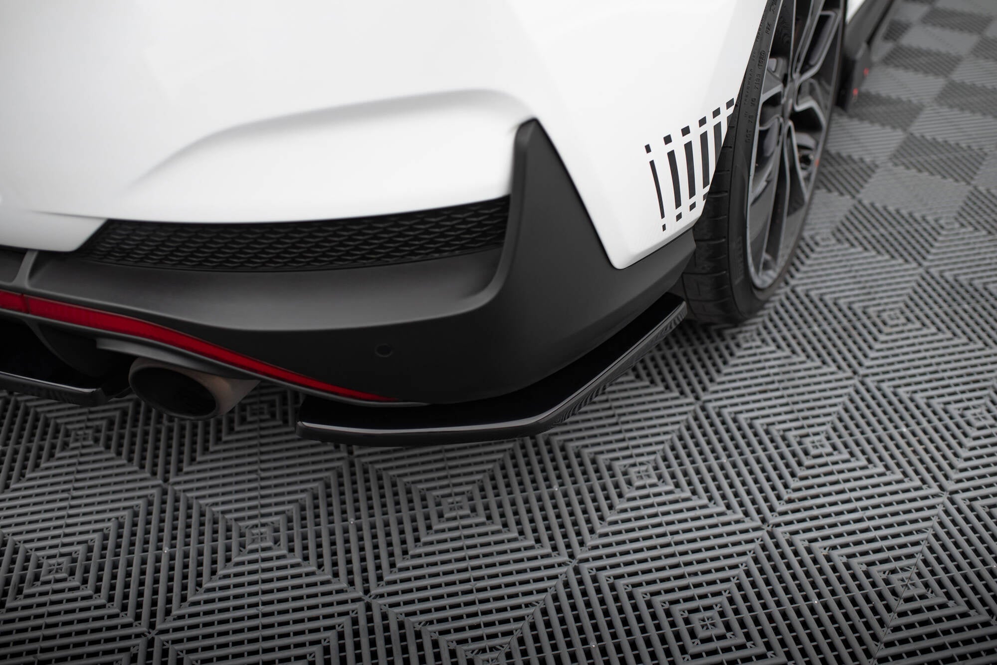 Maxton Design Splitters laterales traseros para Hyundai I30 N Mk3 Fastback - imagen 1