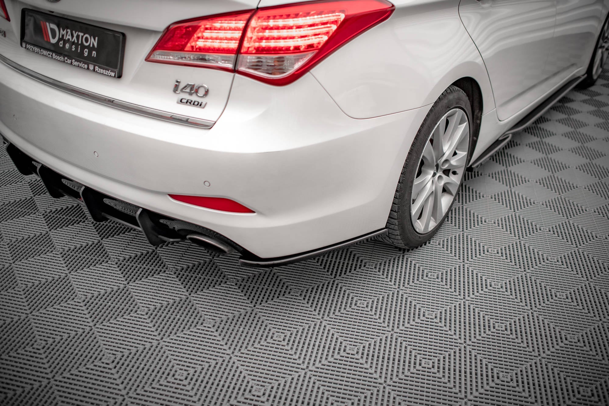 Maxton Design Splitters laterales traseros para Hyundai I40 Mk1 - imagen 1