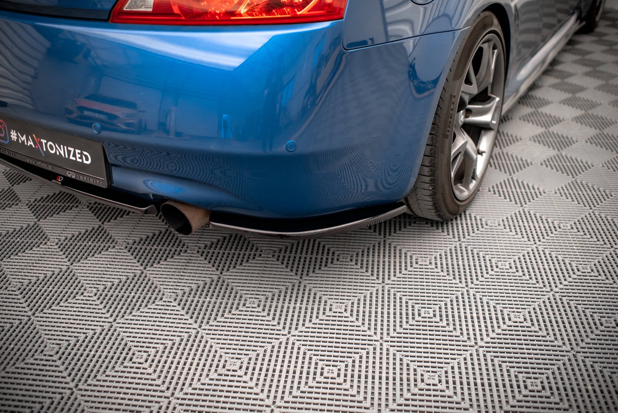 Maxton Design Splitters laterales traseros para Infiniti G37 Coupe - imagen 1