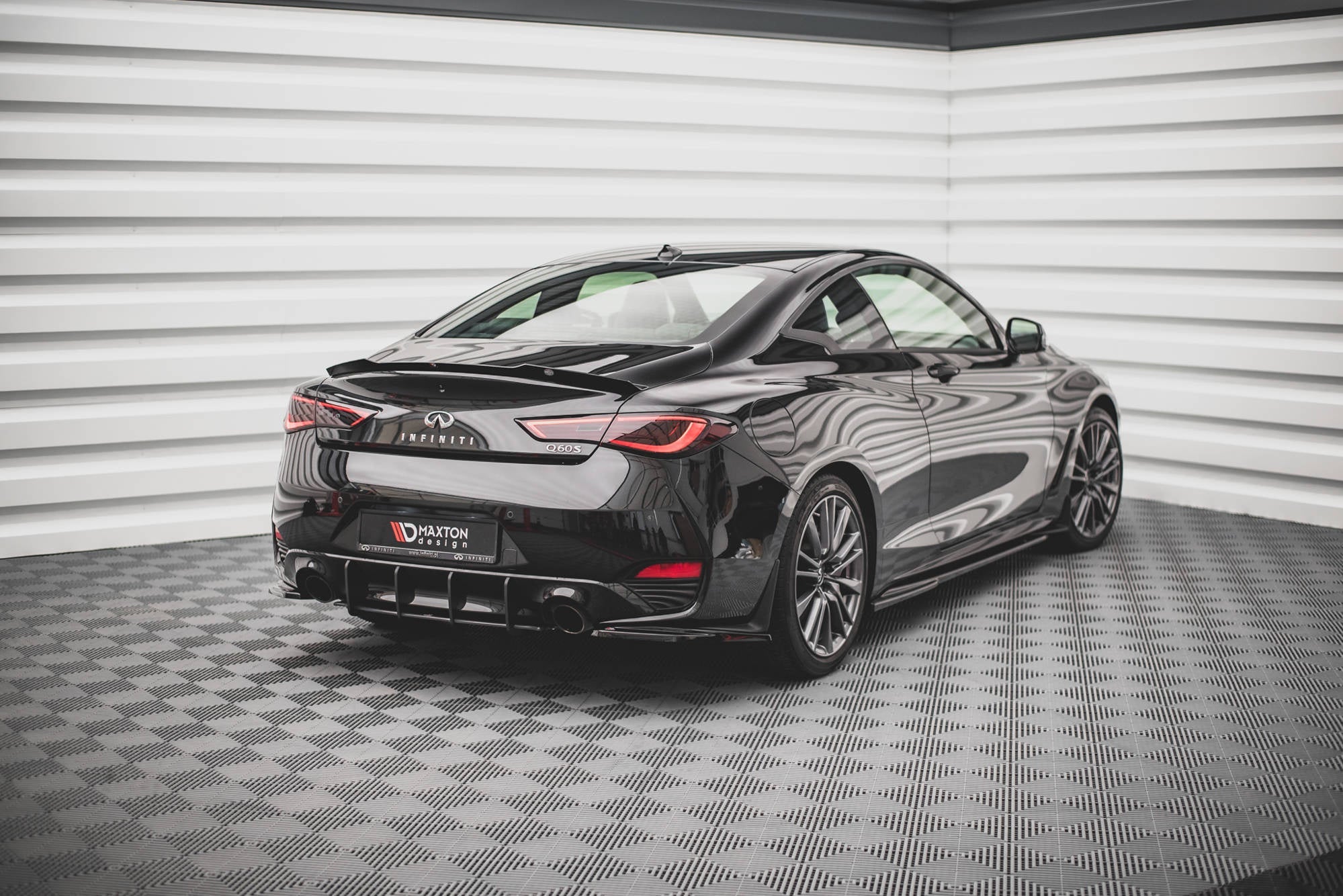 Maxton Design Splitters laterales traseros para Infiniti Q60 S Mk2 - imagen 2