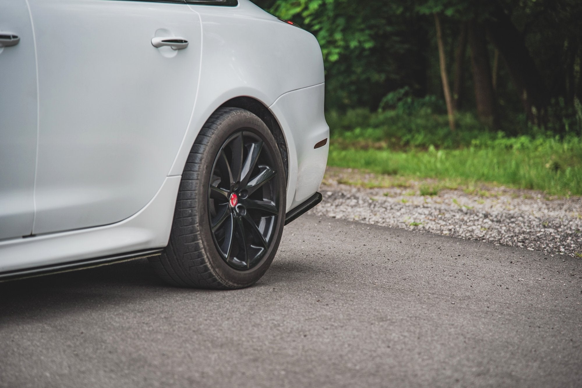 Maxton Design Splitters laterales traseros para Jaguar XJ R-Sport X351 Facelift - imagen 3