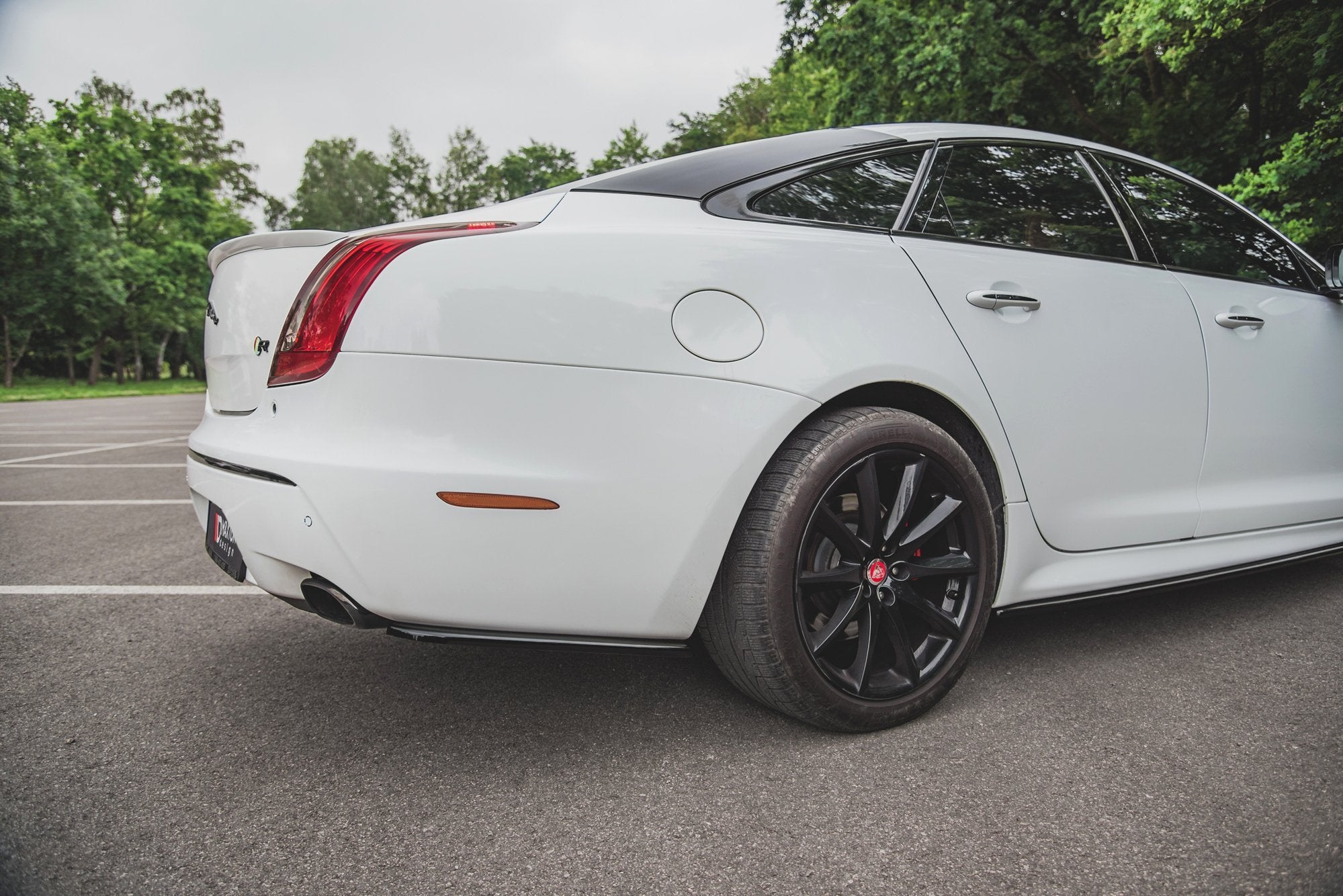 Maxton Design Splitters laterales traseros para Jaguar XJ R-Sport X351 Facelift - imagen 5