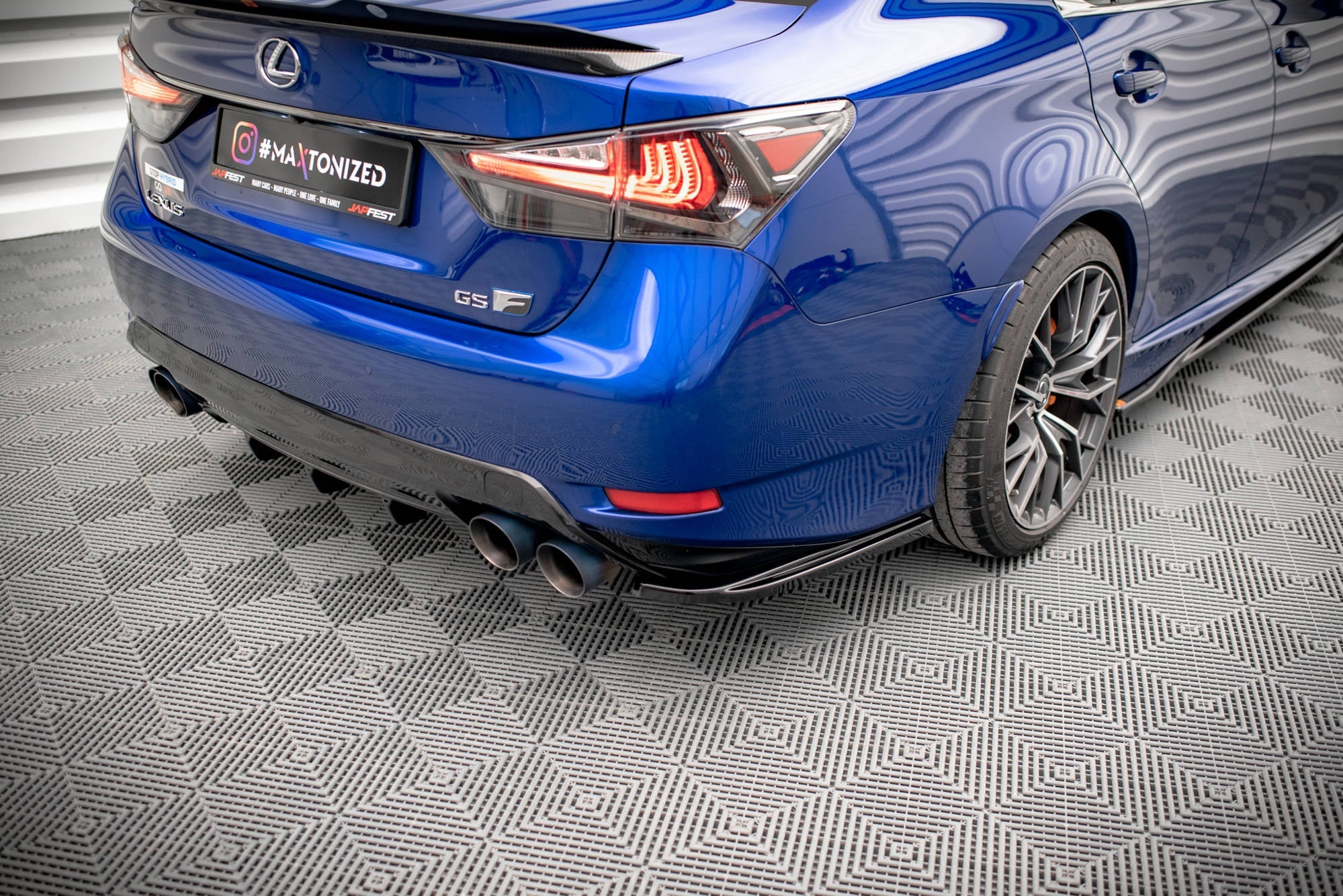Maxton Design Splitters laterales traseros para Lexus GS F Mk4 Facelift - imagen 1