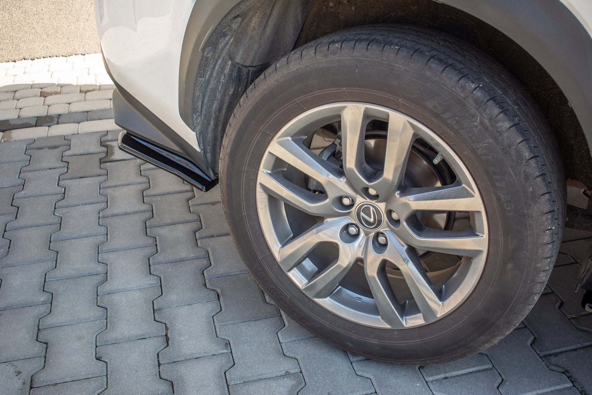Maxton Design Splitters laterales traseros para Lexus NX Facelift - imagen 2