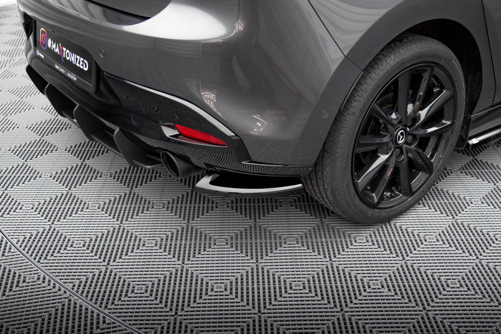 Maxton Design Splitters laterales traseros para Mazda 3 Mk4 - imagen 1