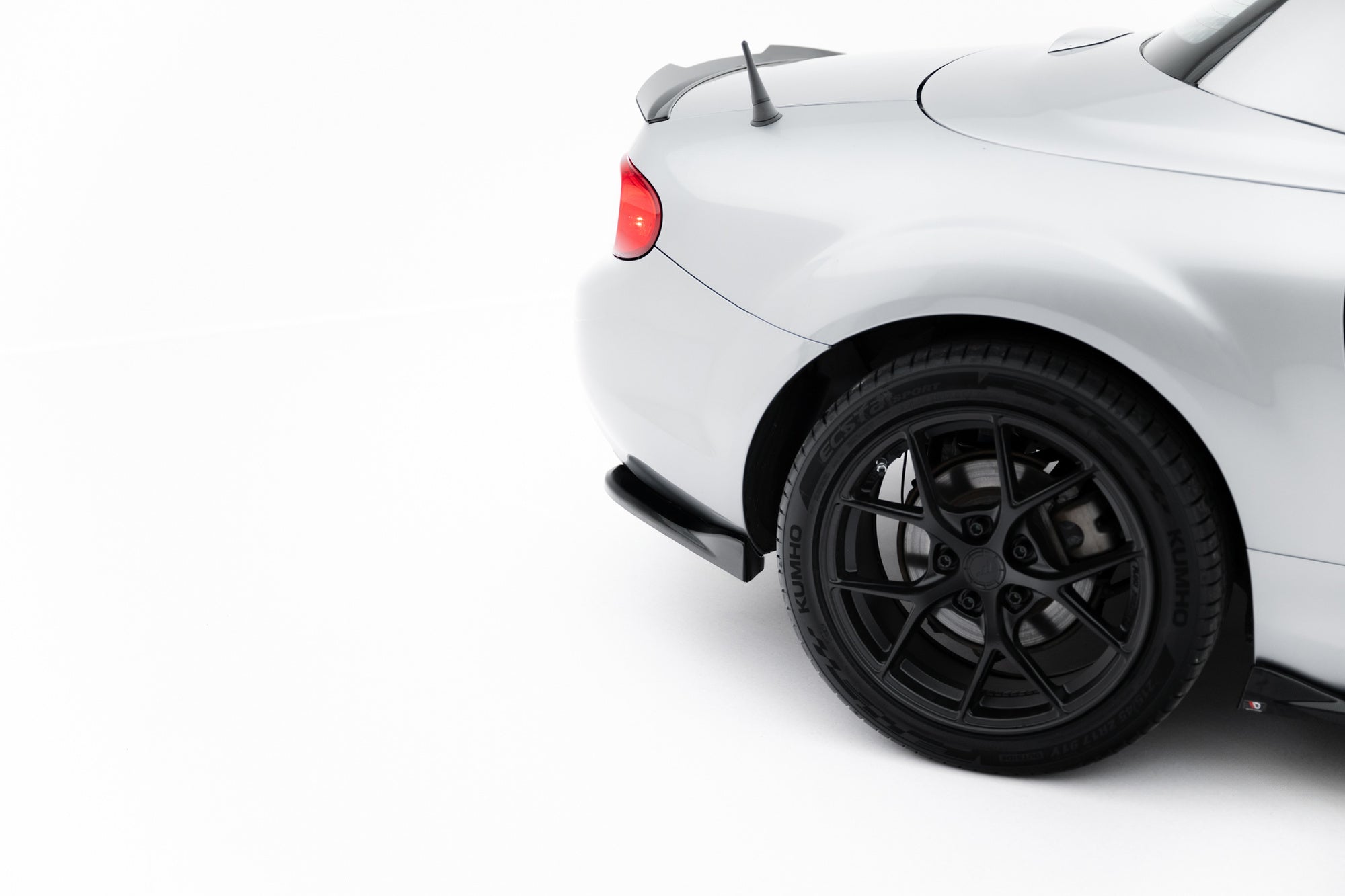 Maxton Design Splitters laterales traseros para Mazda MX-5 Mk3 (NC) Facelift - imagen 4