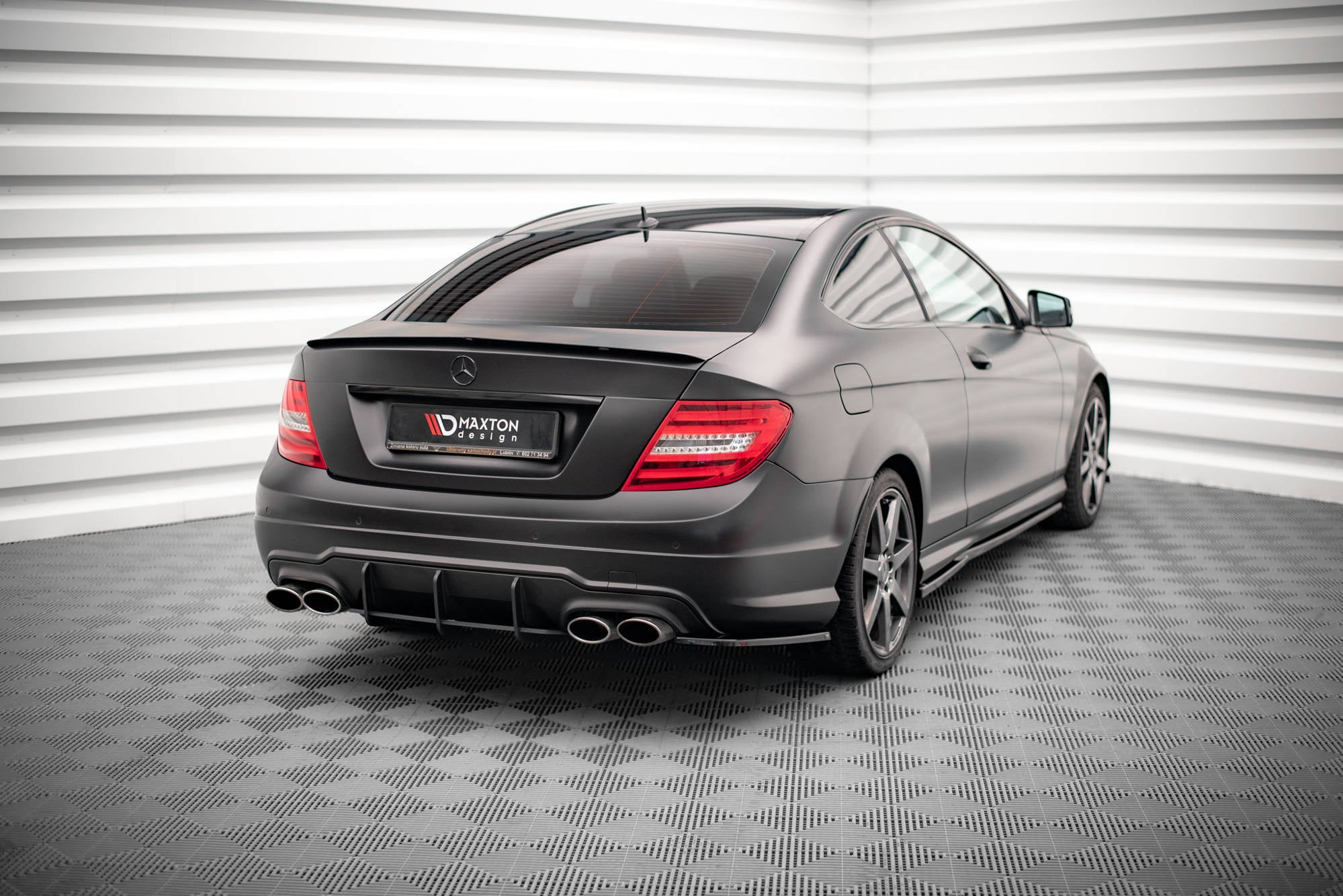 Maxton Design Splitters laterales traseros para Mercedes-Benz C Coupe / Sedan / Estate AMG-Line C204 / W204 Facelift / S204 Facelift - imagen 2