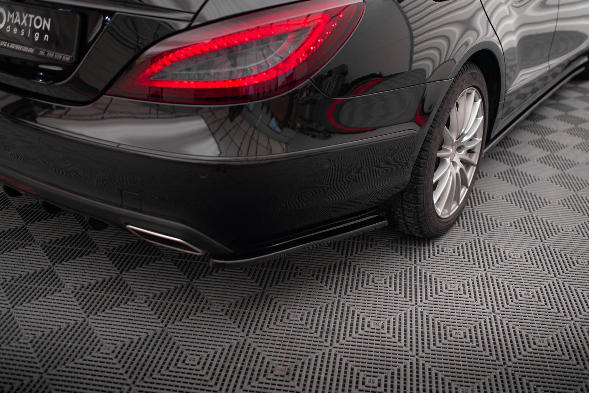Maxton Design Splitters laterales traseros para Mercedes-Benz CLS C218 - imagen 1