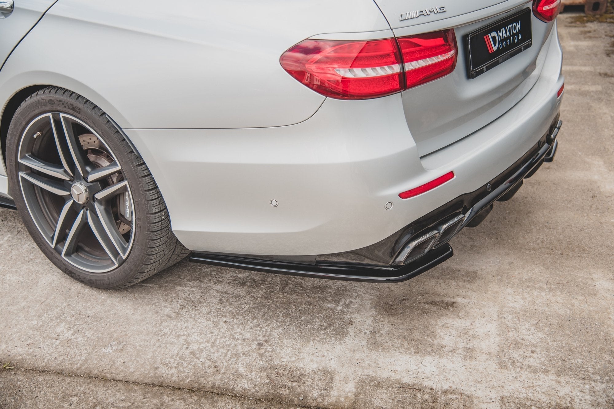 Maxton Design Splitters laterales traseros para Mercedes-Benz E63 AMG Estate S213 - imagen 2