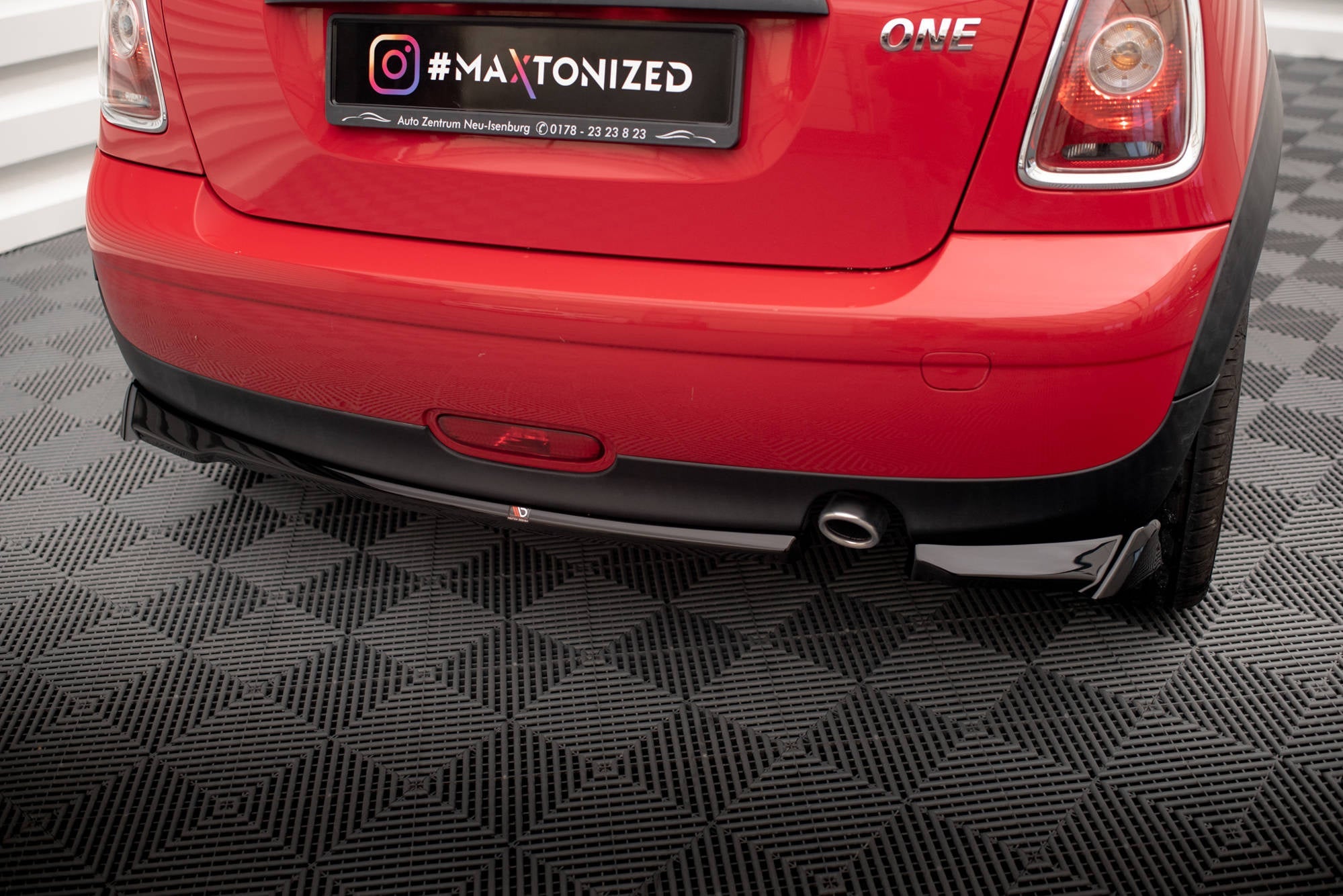 Maxton Design Splitters laterales traseros para Mini One R56 - imagen 3