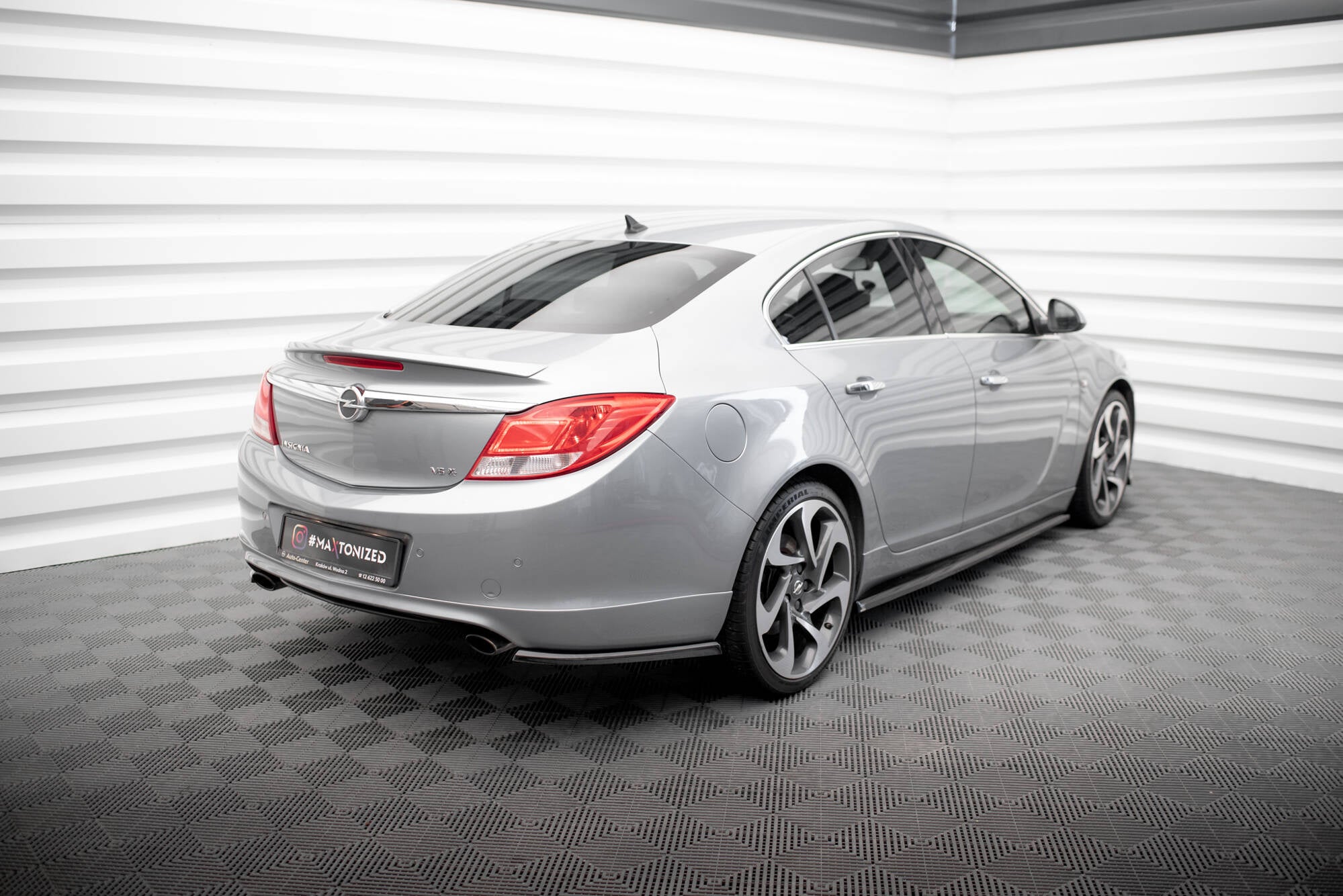 Maxton Design Splitters laterales traseros para Opel Insignia OPC-Line Mk1 - imagen 2