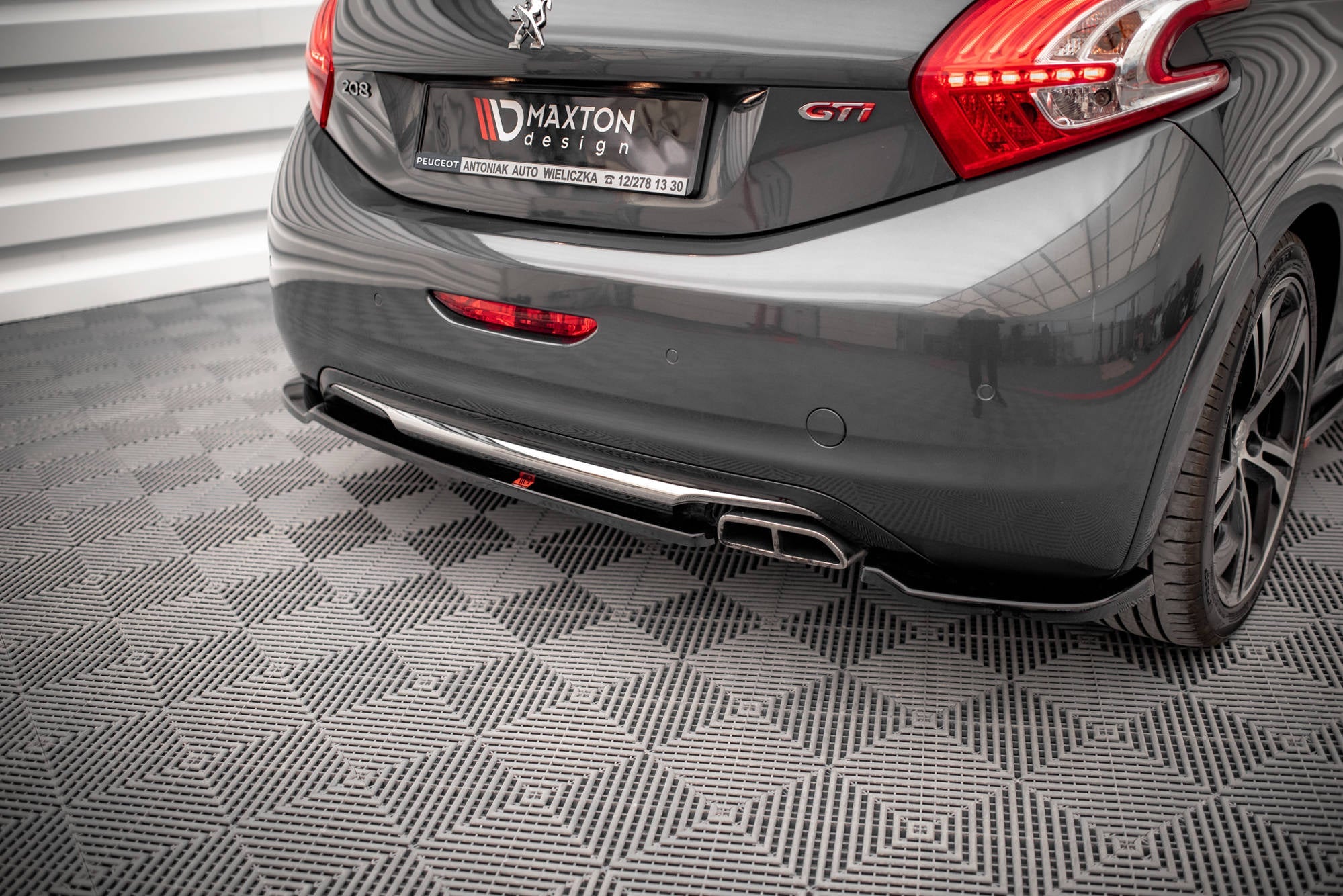 Maxton Design Splitters laterales traseros para Peugeot 208 GTi Mk1 - imagen 1