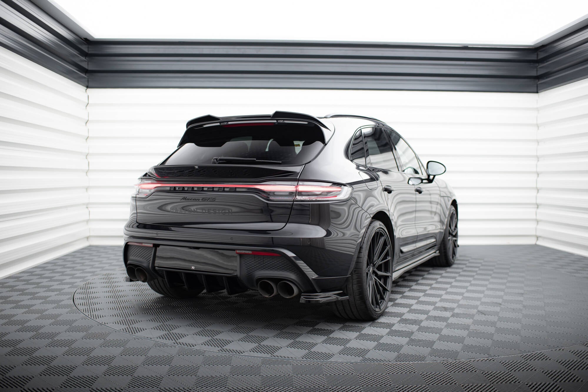 Maxton Design Splitters laterales traseros para Porsche Macan GTS Mk1 Facelift 2 - imagen 2