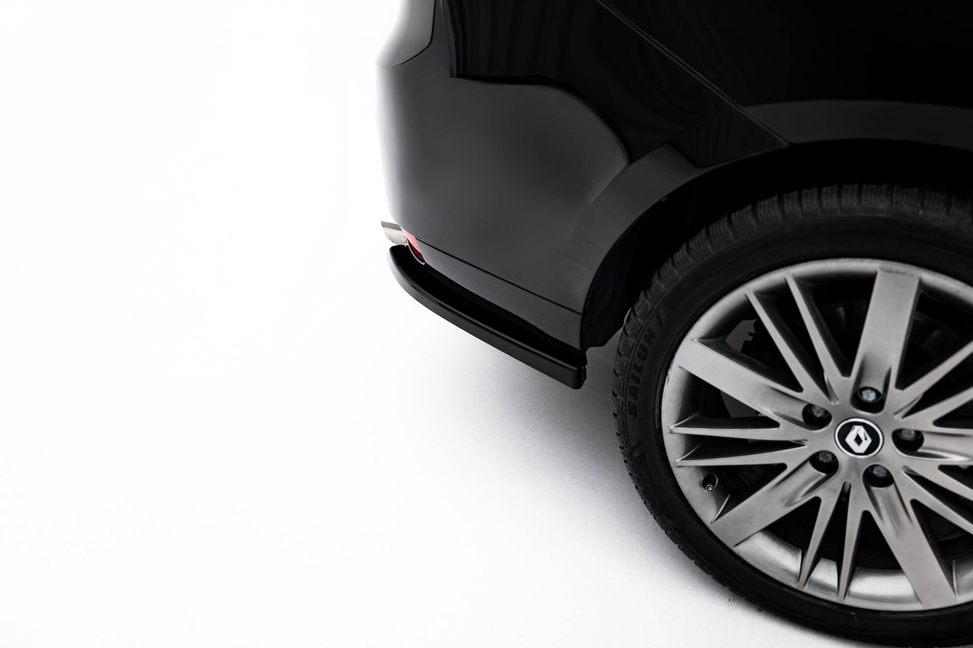 Maxton Design Splitters laterales traseros para Renault Laguna Hatchback GT Mk3 - imagen 3