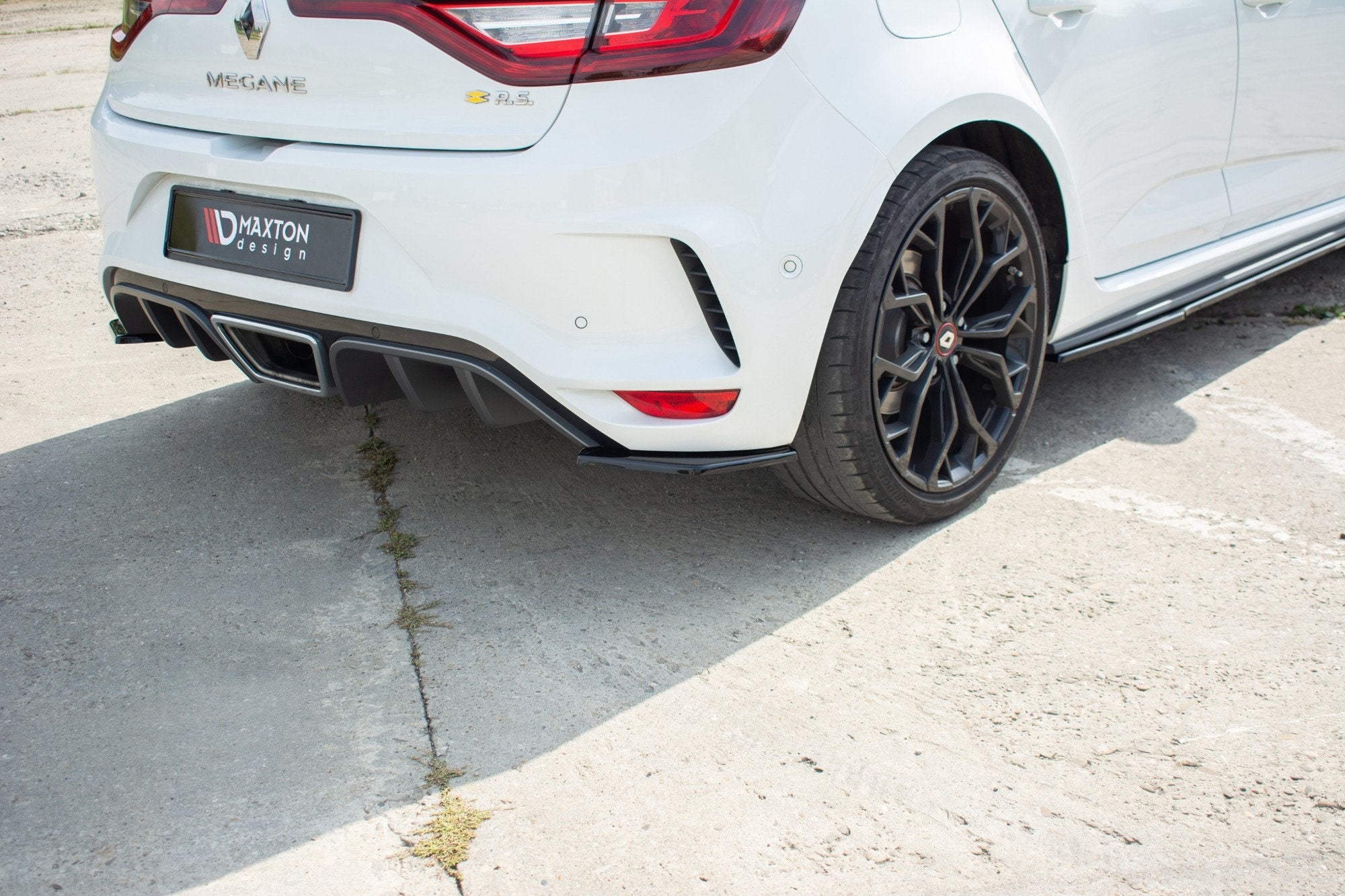 Maxton Design Splitters laterales traseros para Renault Megane Mk4 RS - imagen 2