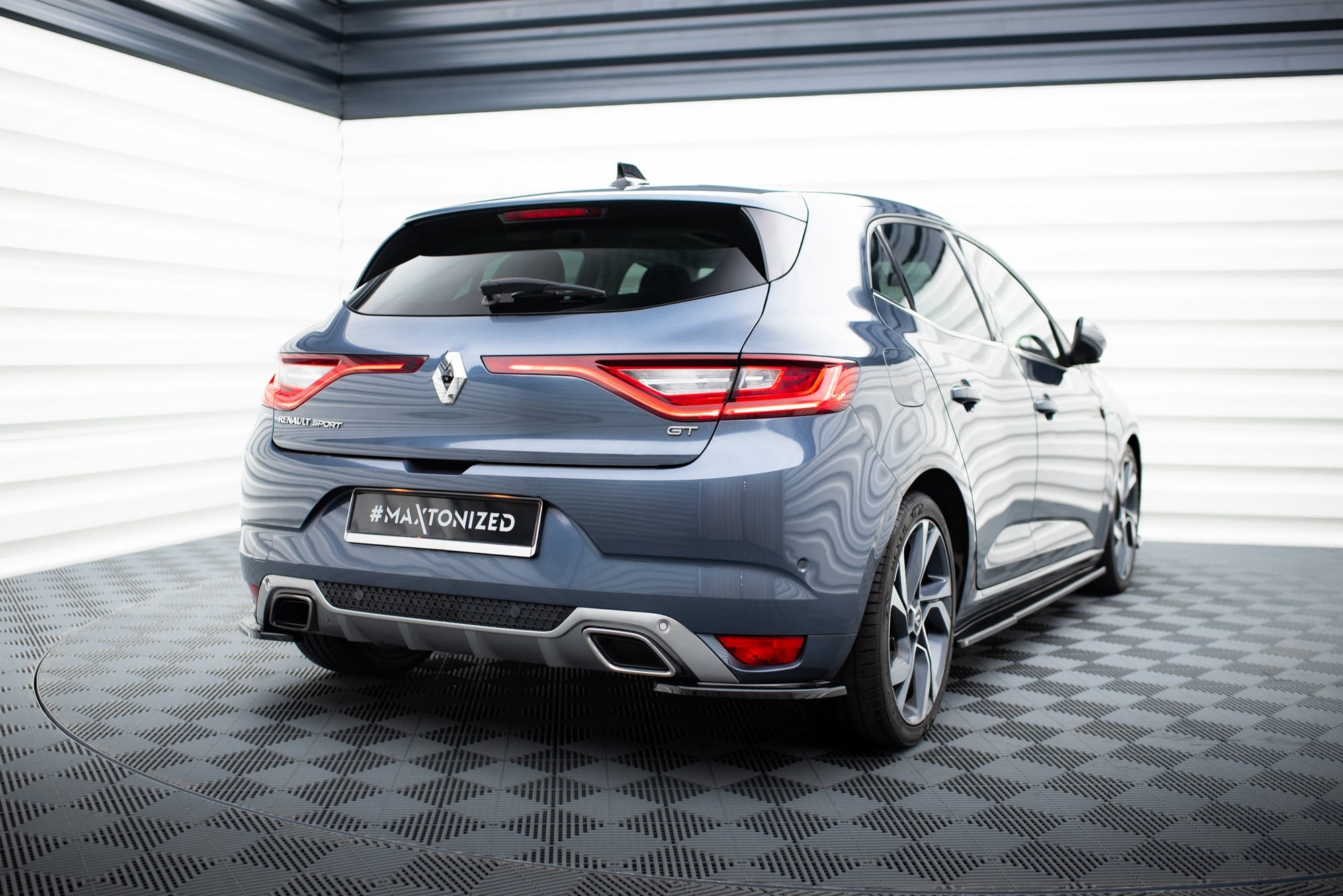 Maxton Design Splitters laterales traseros para Renault Megane Mk.4 GT-Line - imagen 3