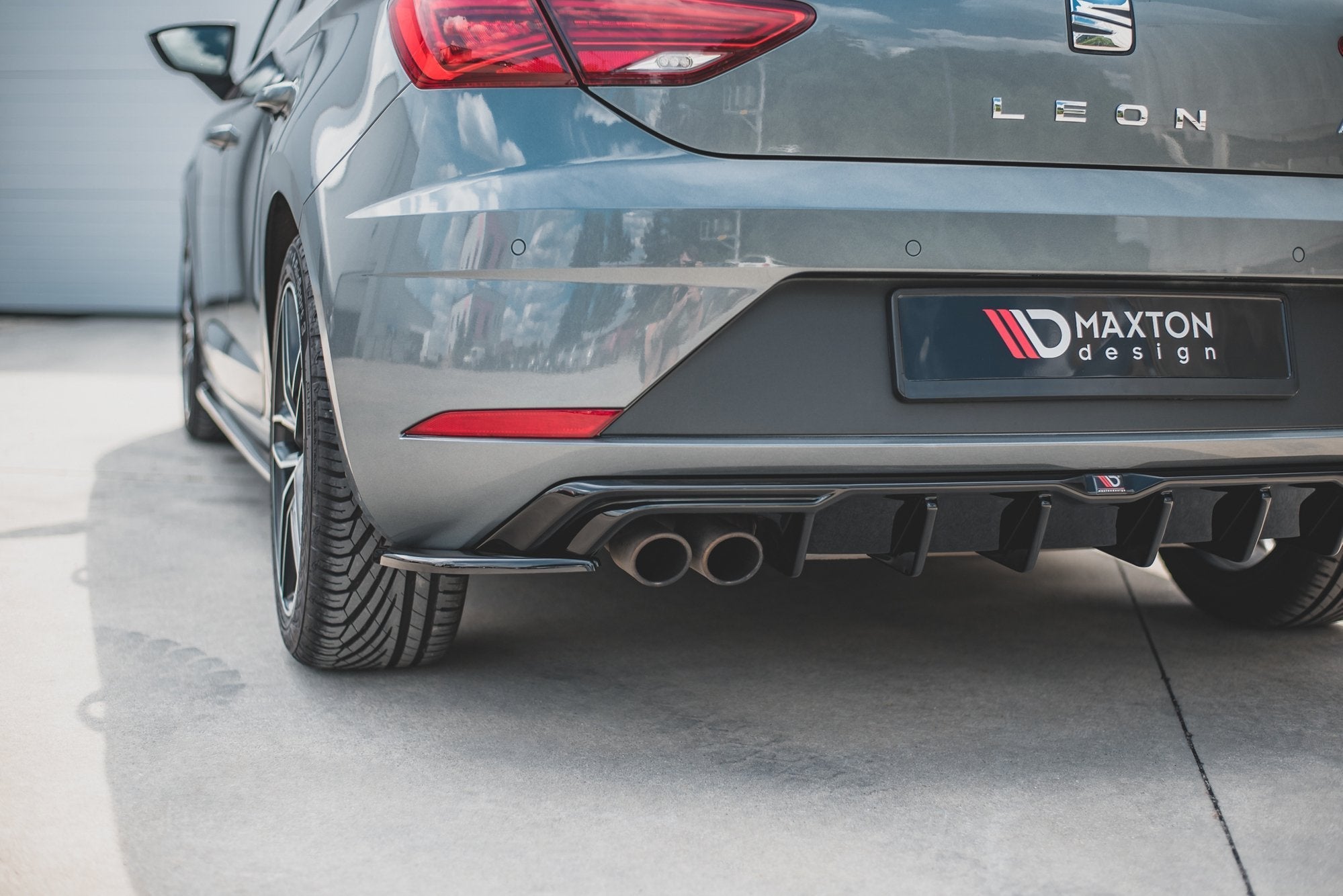 Maxton Design Splitters laterales traseros para Seat Leon Mk3 FR Facelift - imagen 4