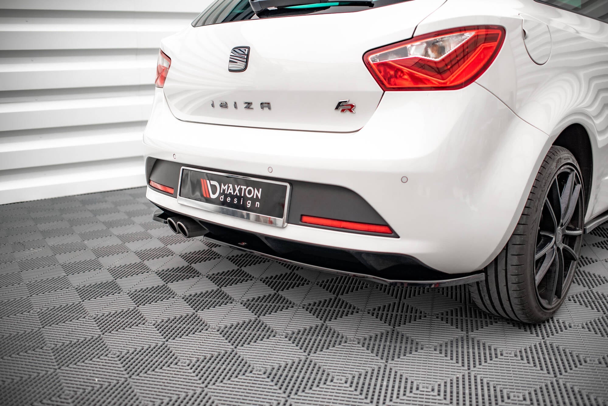 Maxton Design Splitters laterales traseros para Seat Ibiza FR SC Mk4 Facelift - imagen 3