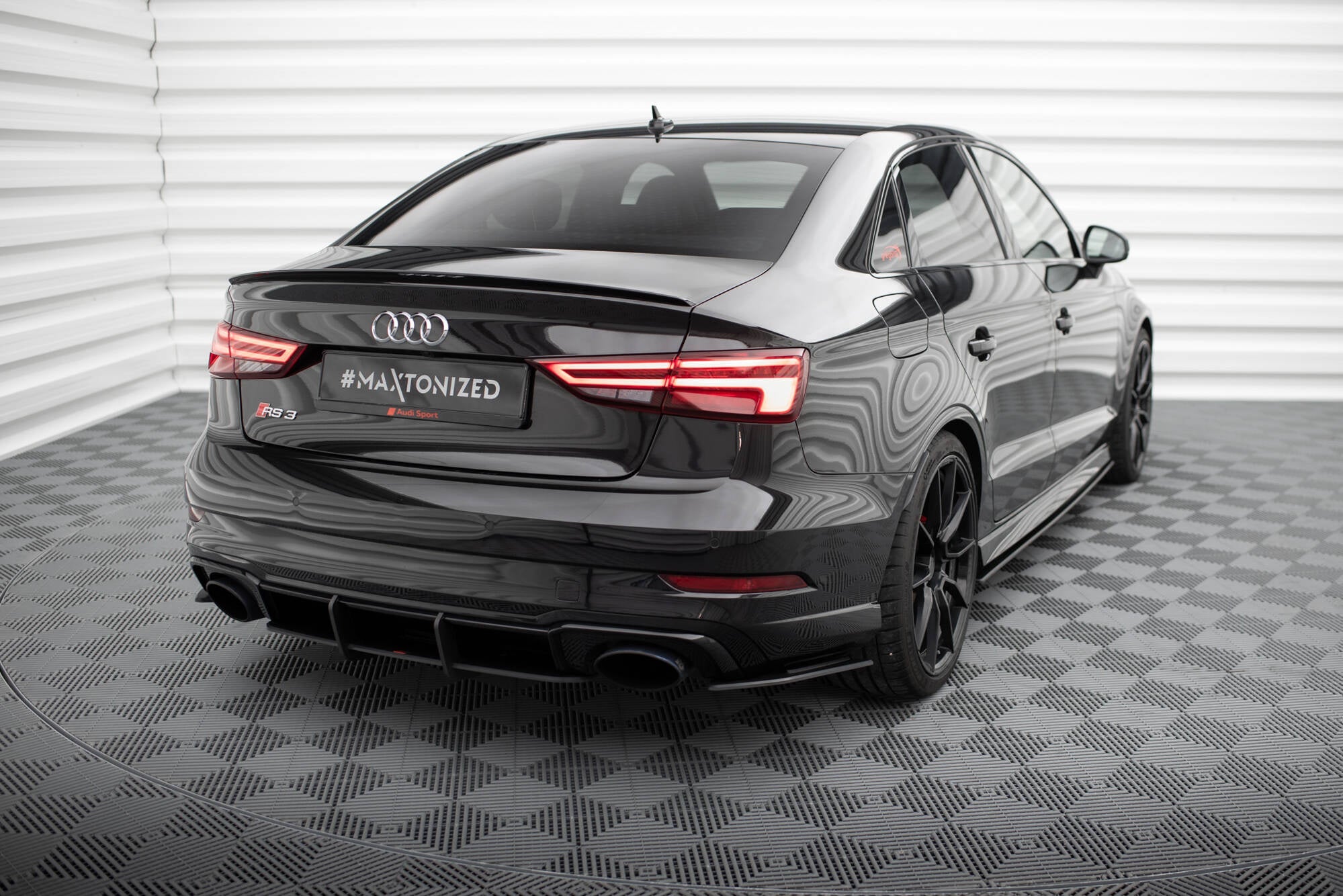 Maxton Design Street Pro Rear Side Splitters para Audi RS3 Sedan 8V Facelift - imagen 2