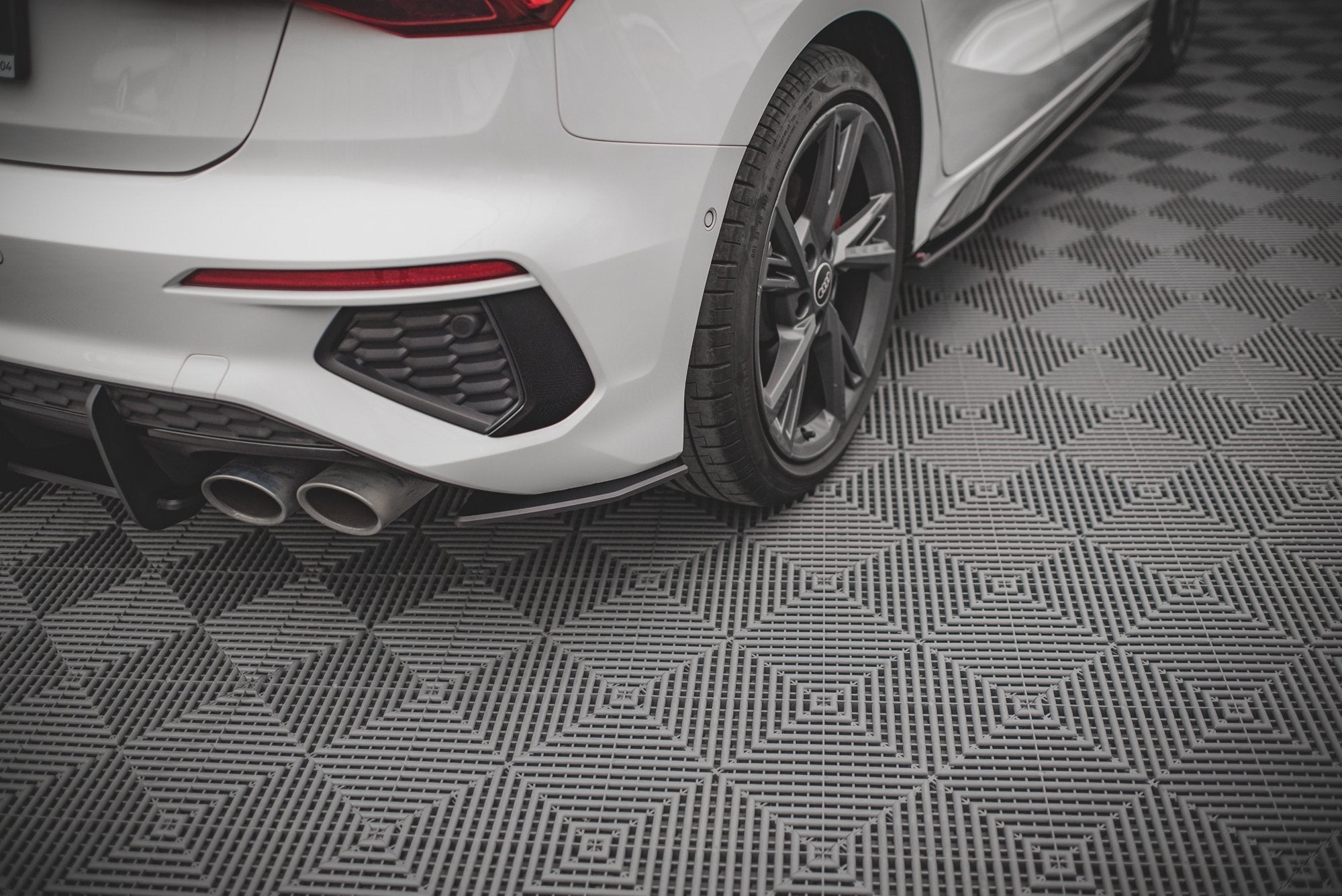 Maxton Design Street Pro Rear Side Splitters para Audi S3 Sportback 8Y - imagen 1