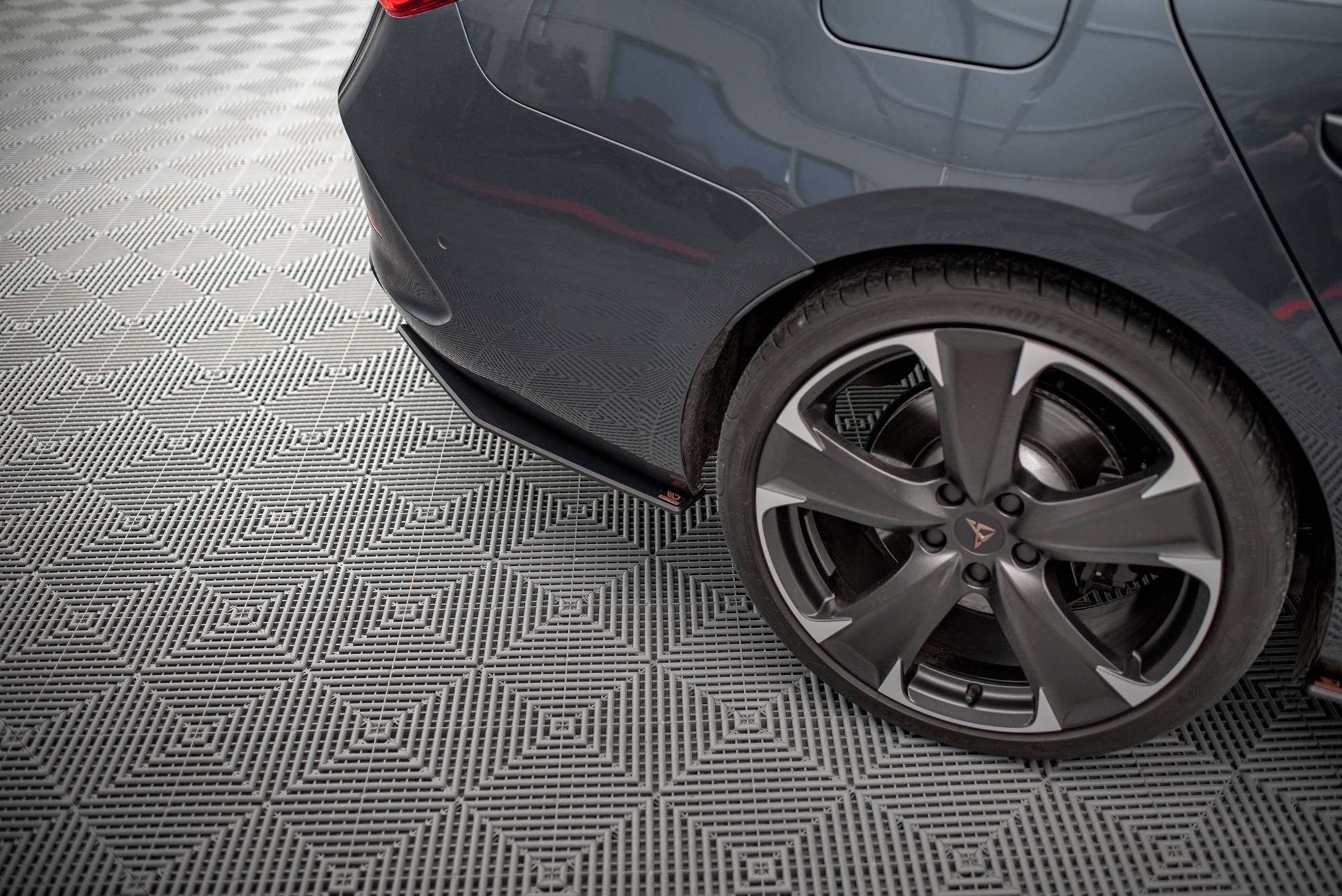 Maxton Design Street Pro Rear Side Splitters para Cupra Leon ST Mk1 - imagen 1
