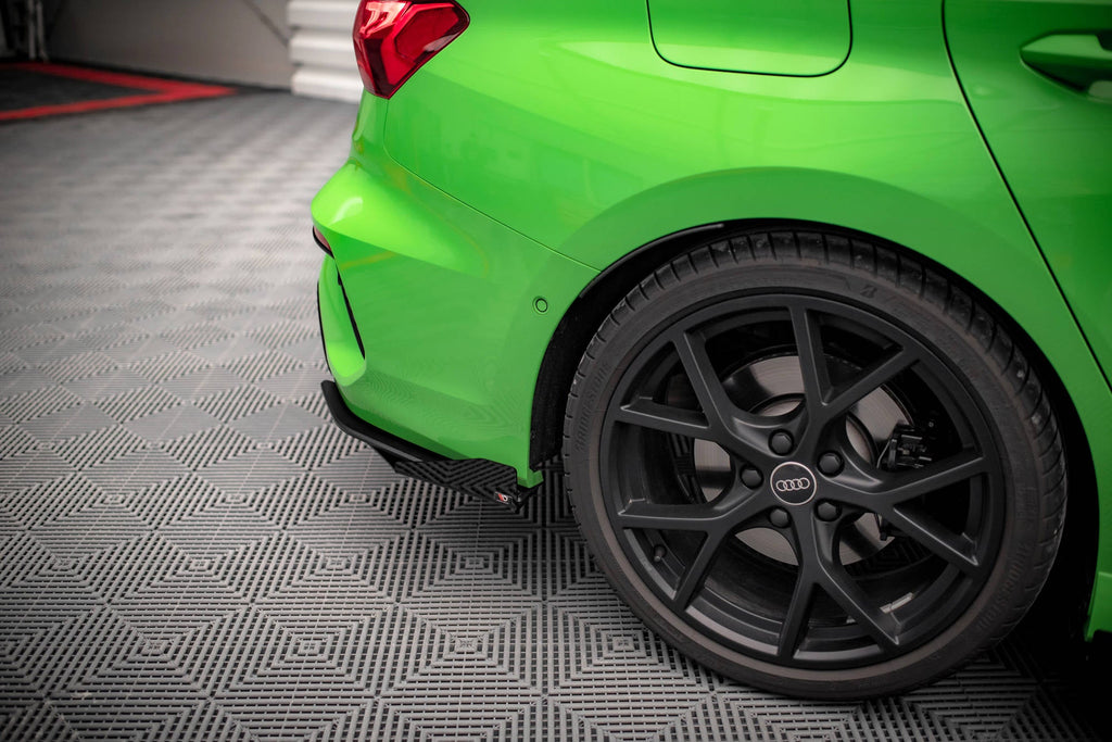 Maxton Design Street Pro Rear Side Splitters + Flaps para Audi RS3 Sedan 8Y - imagen 2
