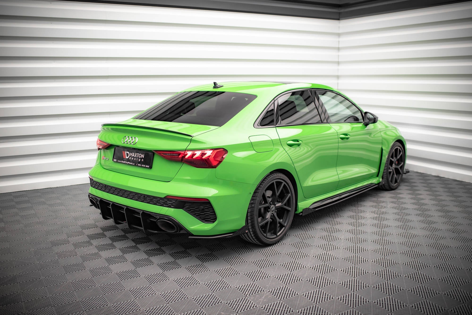 Maxton Design Street Pro Rear Side Splitters + Flaps para Audi RS3 Sedan 8Y - imagen 3