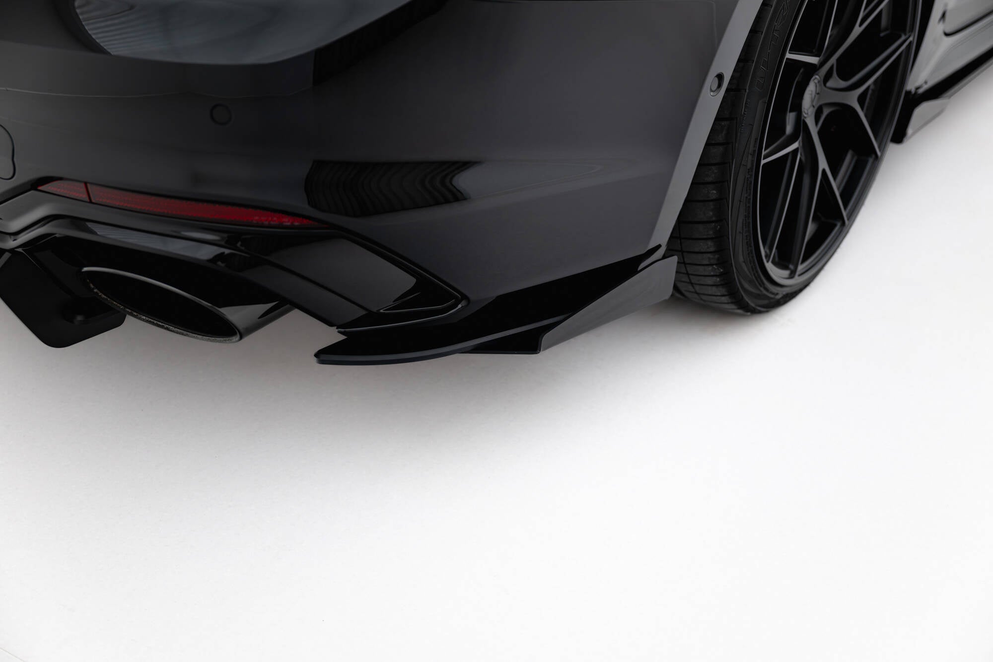 Maxton Design Street Pro Rear Side Splitters + Flaps para Audi RS5 Coupe / Sportback F5 - imagen 1