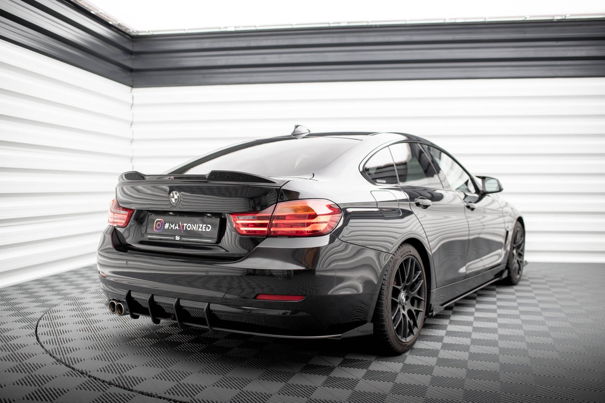 Maxton Design Street Pro Rear Side Splitters + Flaps para BMW 4 Gran Coupe F36 - imagen 3
