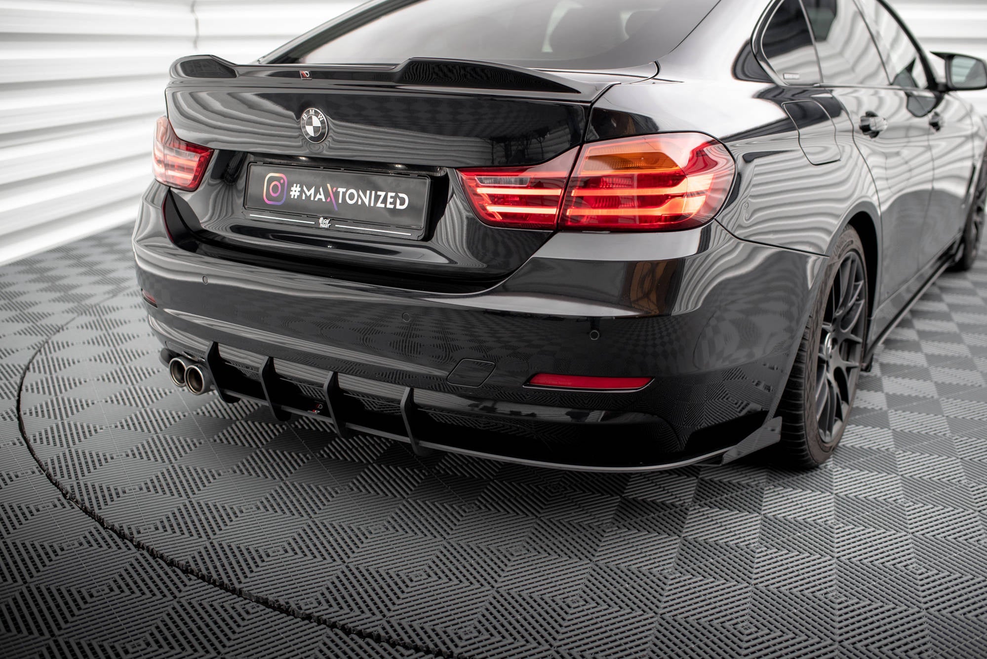 Maxton Design Street Pro Rear Side Splitters + Flaps para BMW 4 Gran Coupe F36 - imagen 1