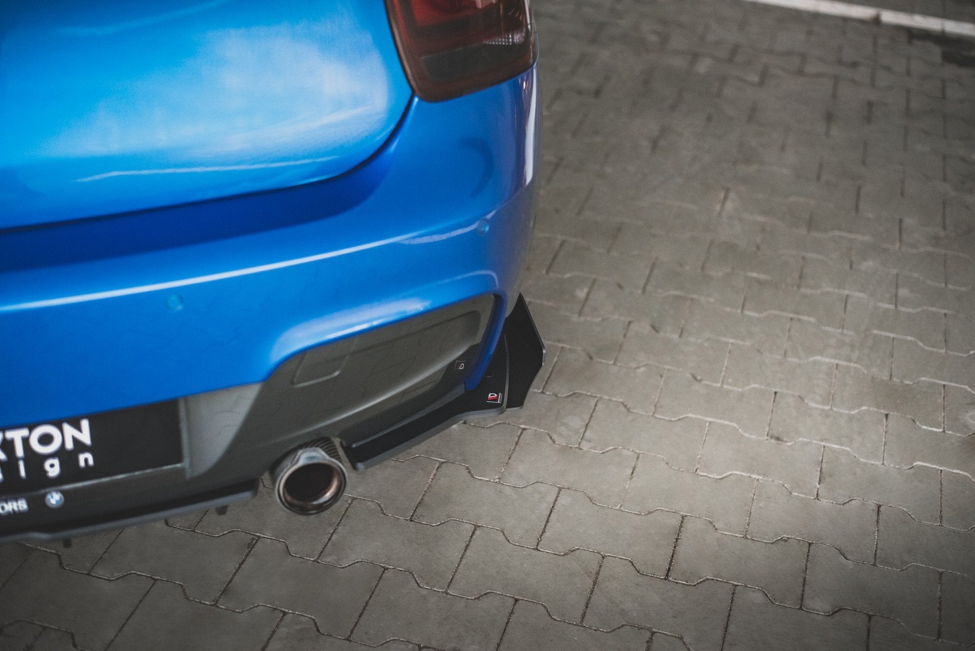 Maxton Design Street Pro Rear Side Splitters + Flaps para BMW M135i F20 - imagen 2