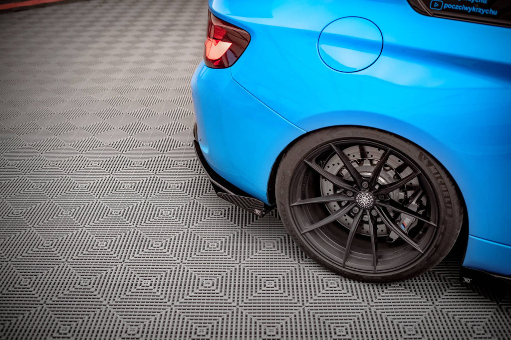 Maxton Design Street Pro Rear Side Splitters + Flaps para BMW M2 F87 - imagen 3