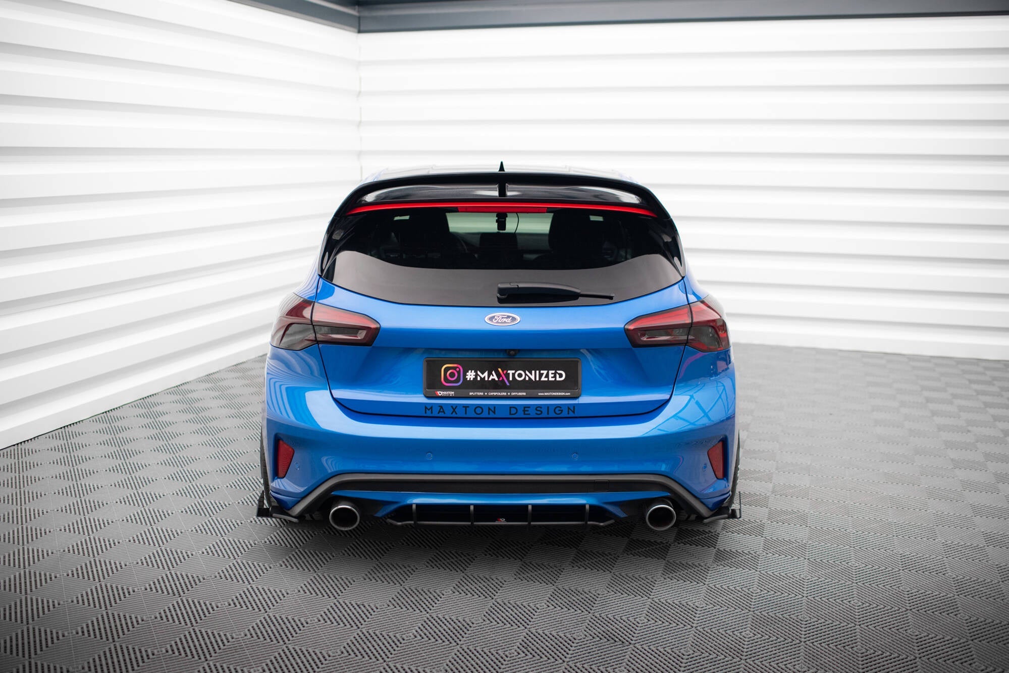 Maxton Design Street Pro Rear Side Splitters + Flaps para Ford Focus ST Mk4 - imagen 5