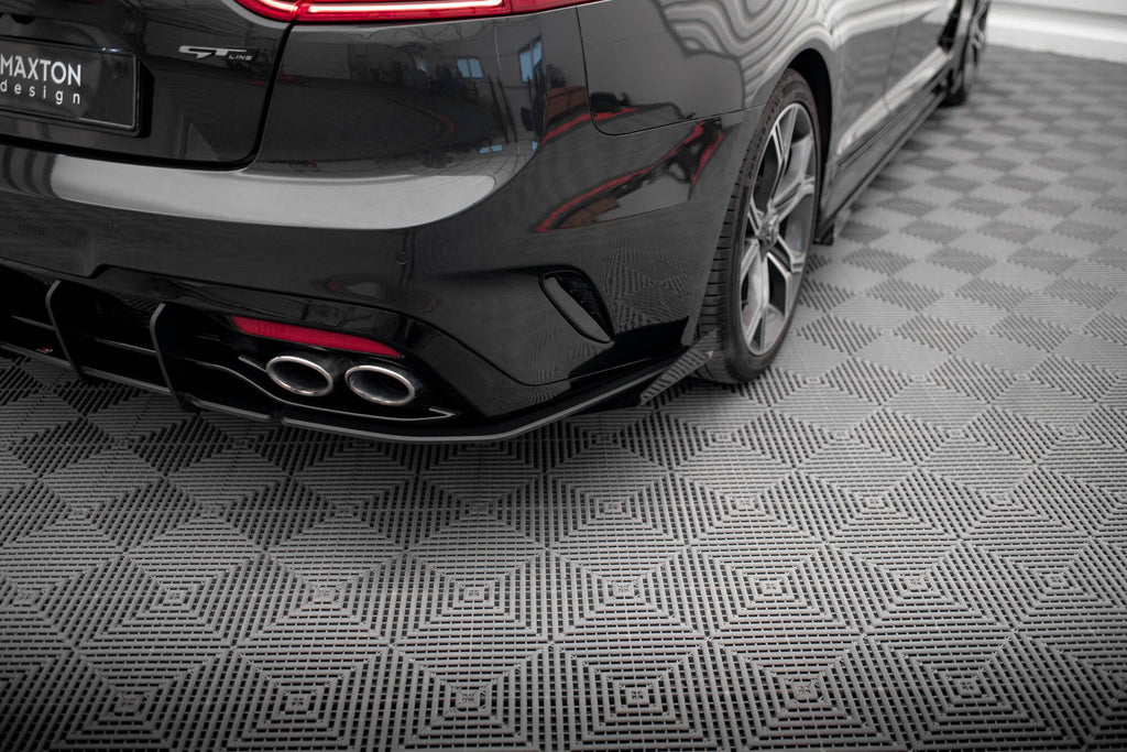 Maxton Design Street Pro Rear Side Splitters + Flaps para Kia Stinger GT / GT-Line Mk1 - imagen 1