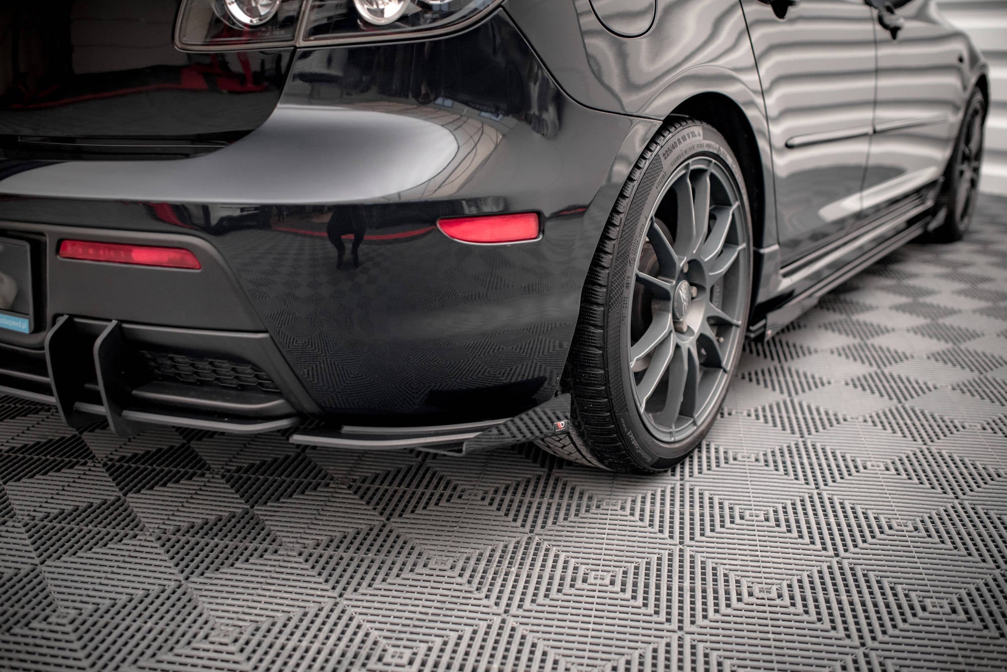 Maxton Design Street Pro Rear Side Splitters + Flaps para Mazda 3 MPS Mk1 US-Spec Version - imagen 1