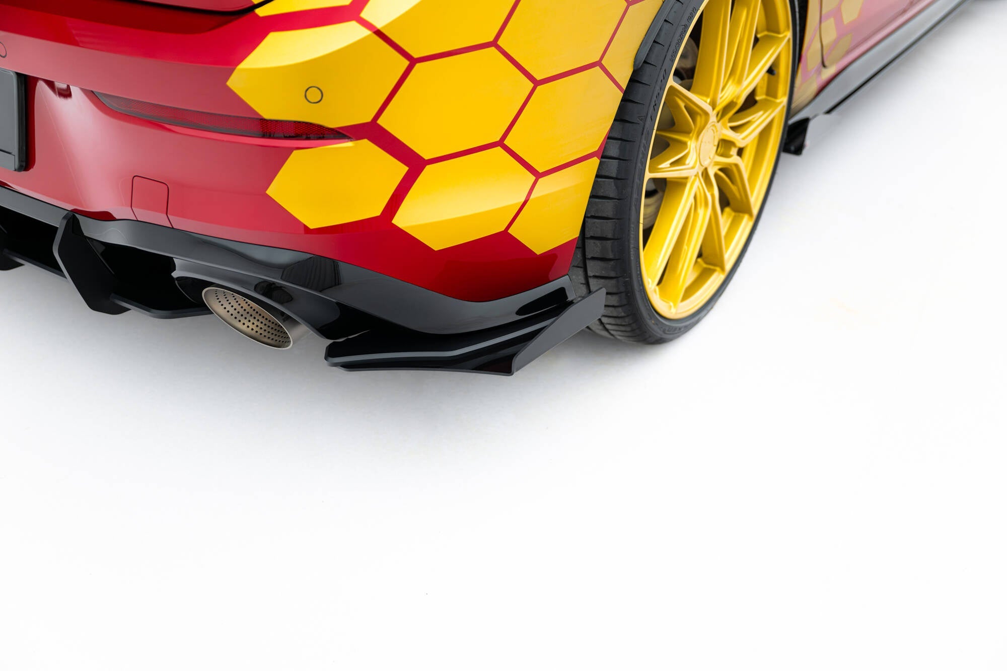 Maxton Design Street Pro Rear Side Splitters + Flaps para Volkswagen Golf GTI Clubsport Mk8 Facelift - imagen 1