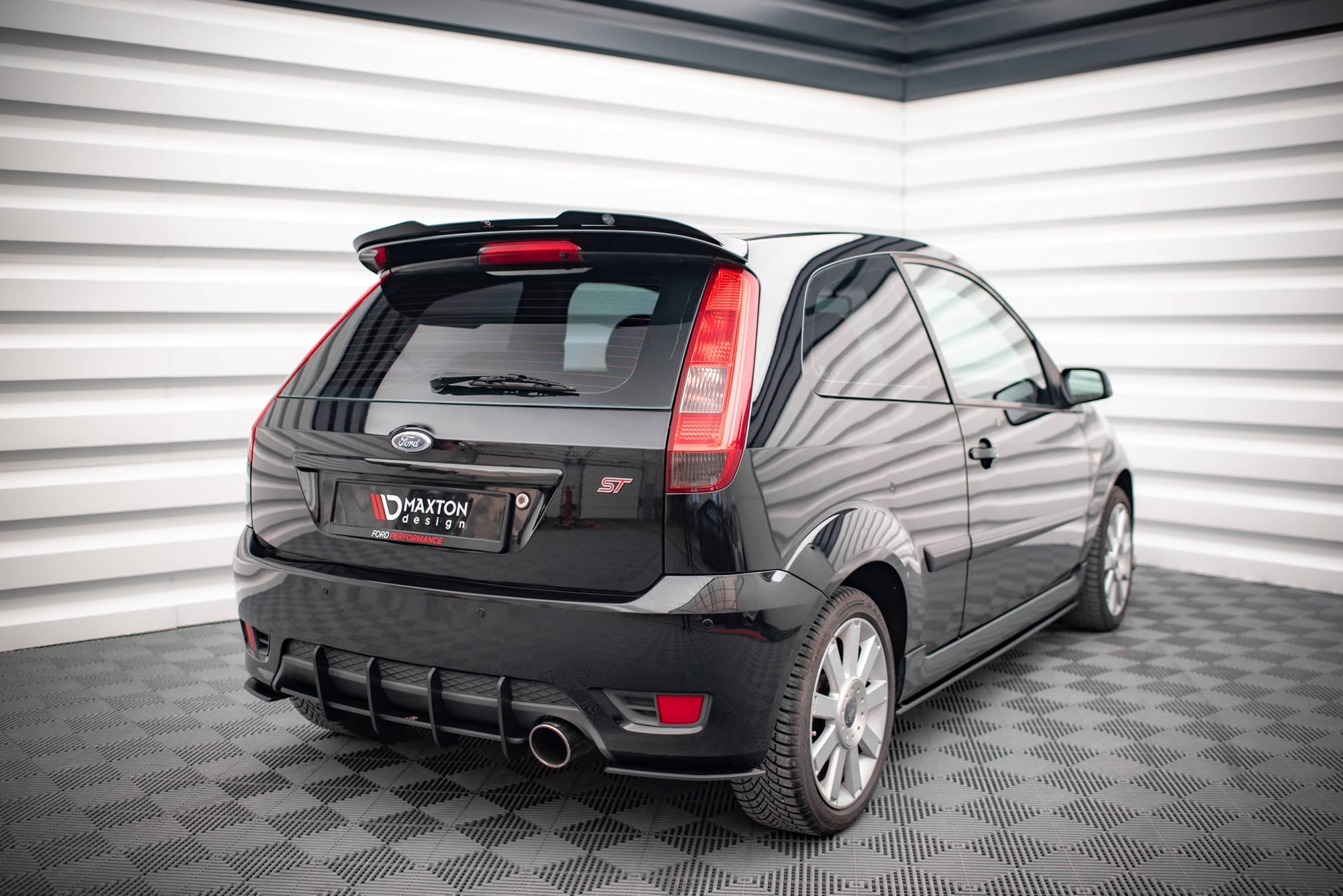 Maxton Design Street Pro Rear Side Splitters para Ford Fiesta ST Mk6 - imagen 3