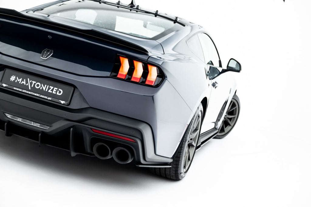 Maxton Design Street Pro Rear Side Splitters para Ford Mustang Dark Horse Mk7 - imagen 1