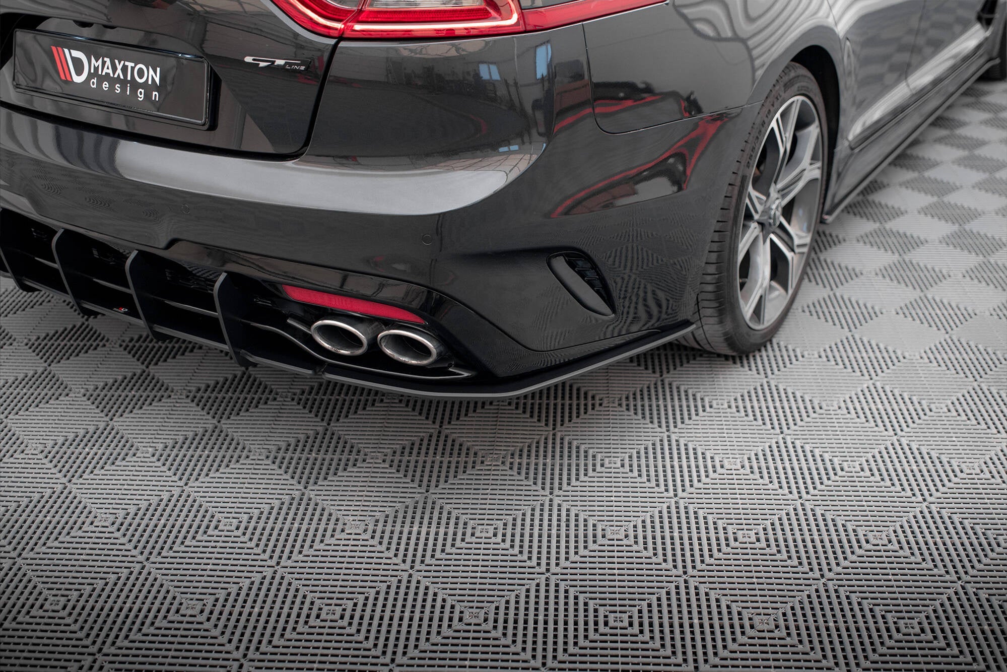 Maxton Design Street Pro Rear Side Splitters para Kia Stinger GT / GT-Line Mk1 - imagen 1