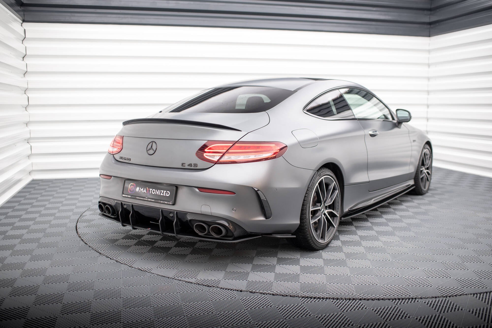 Maxton Design Street Pro Rear Side Splitters para Mercedes-AMG C43 Coupe / Cabrio C205 Facelift / A205 Facelift - imagen 2