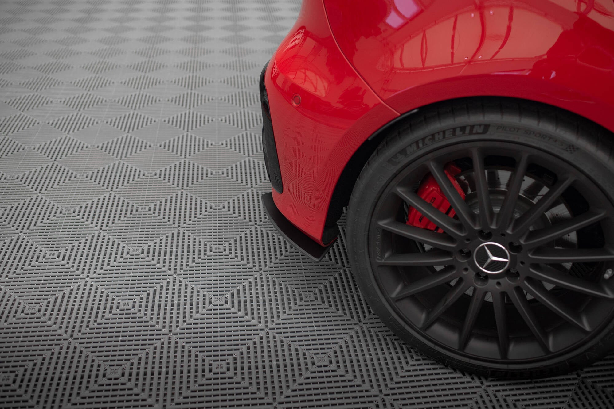 Maxton Design Street Pro Rear Side Splitters para Mercedes-Benz A 45 AMG W176 Facelift - imagen 2