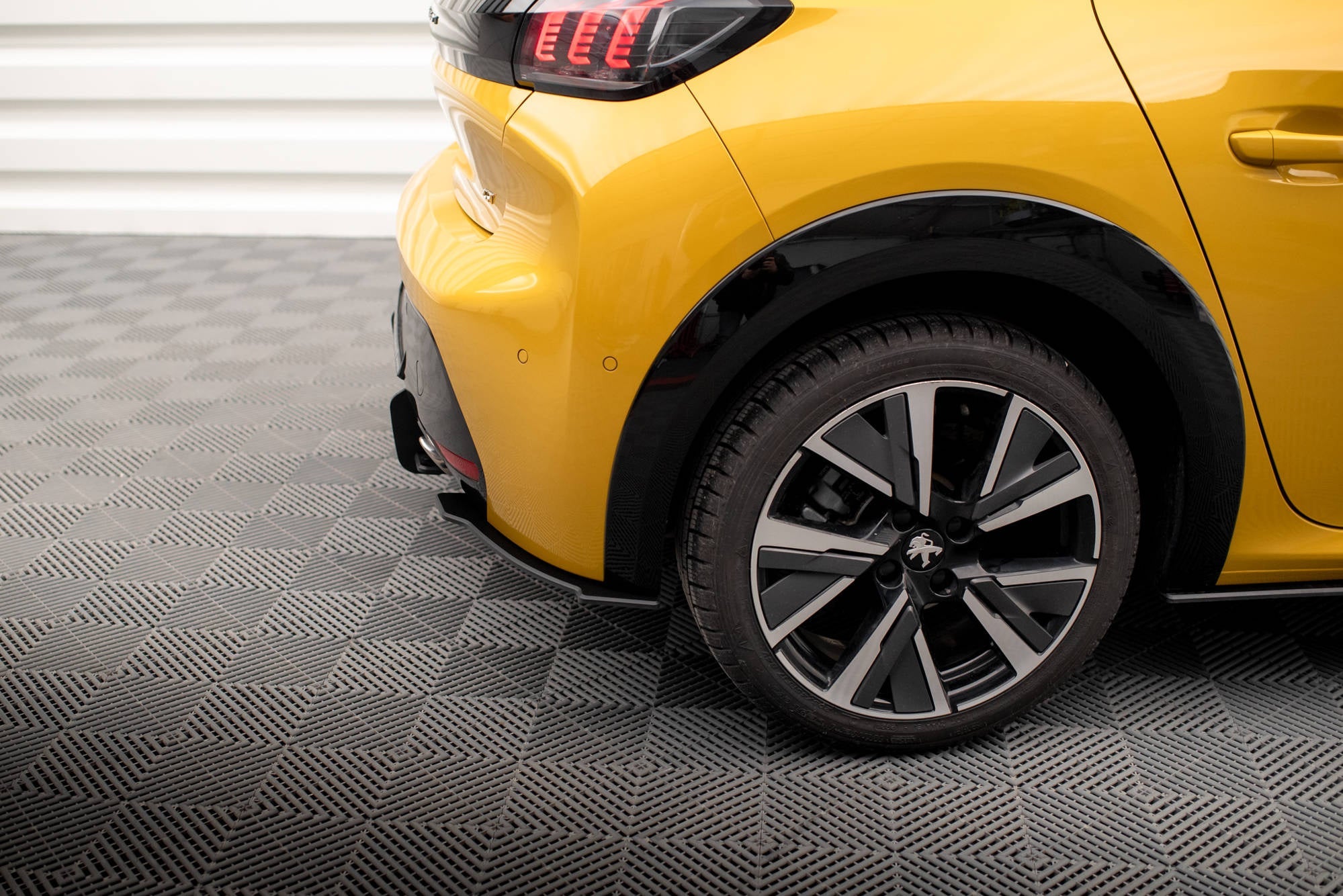 Maxton Design Street Pro Rear Side Splitters para Peugeot 208 GT Mk2 - imagen 4