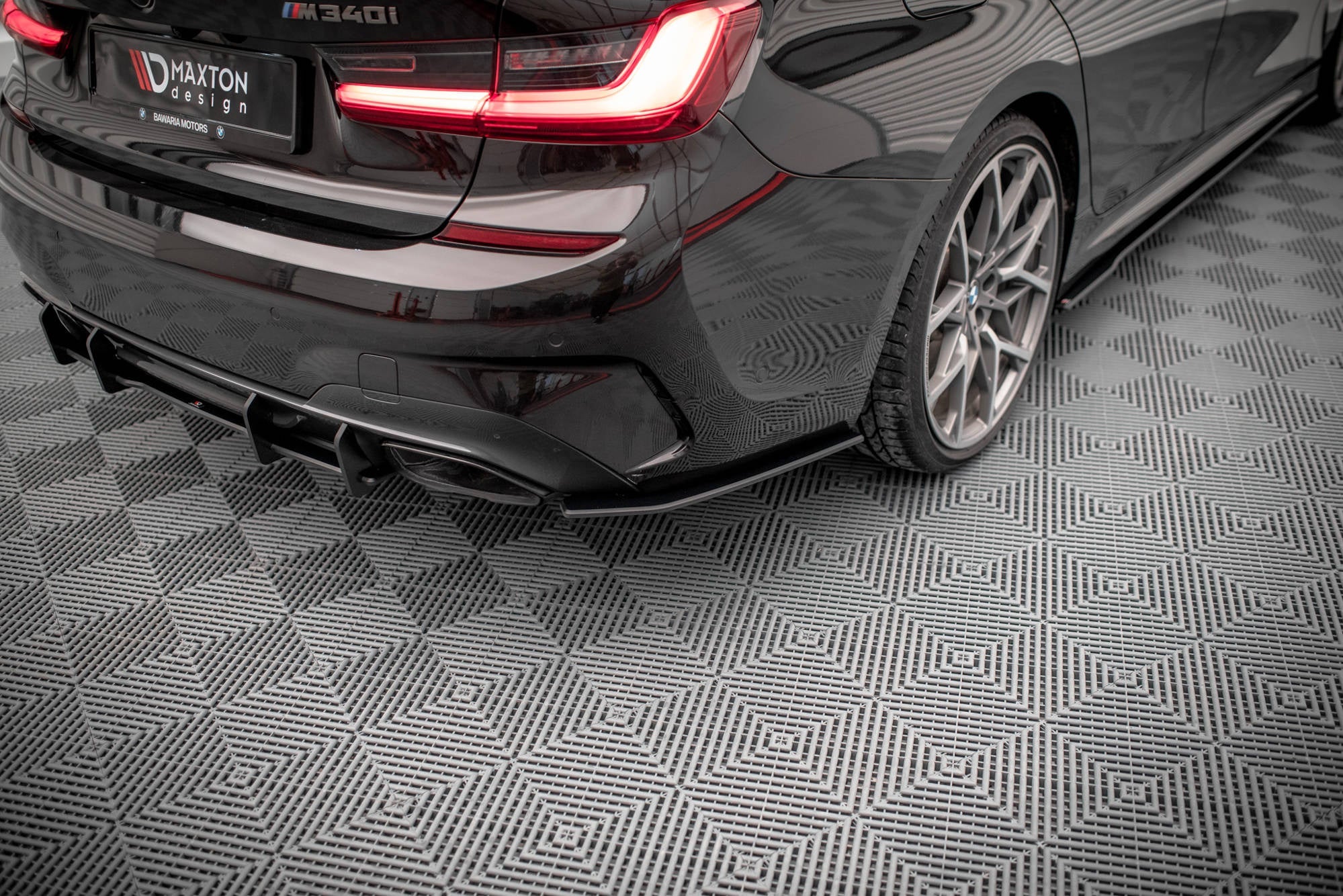 Maxton Design Street Pro Rear Side Splitters V.1 para BMW M340i G20 / G21 - imagen 1